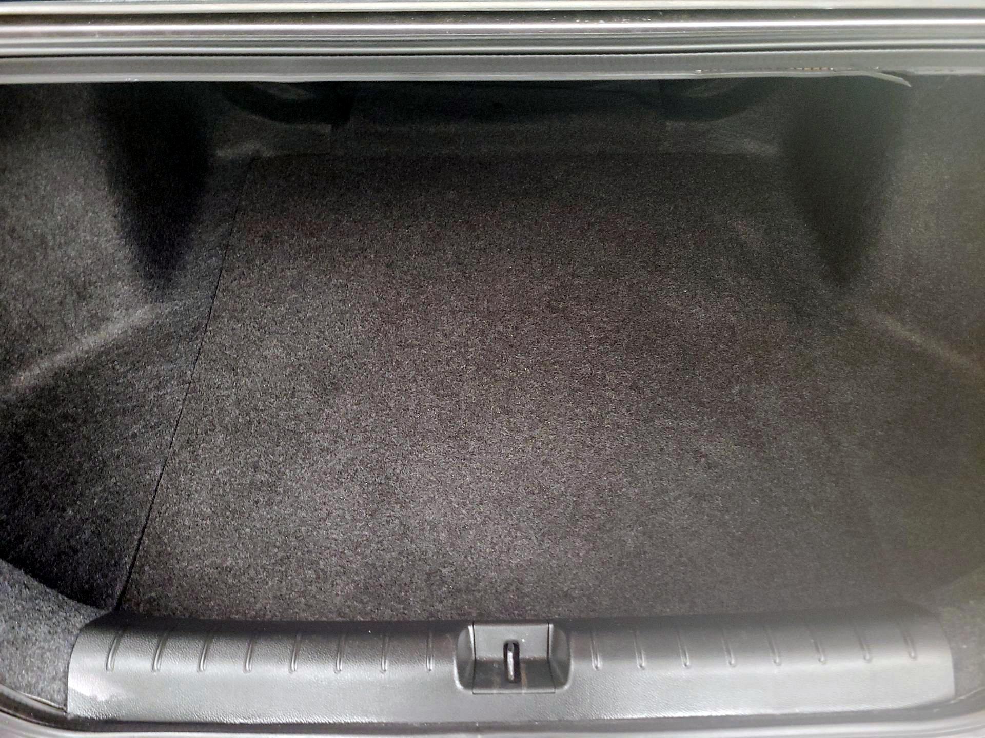 Thumbnail: 2021 Honda Insight - 20