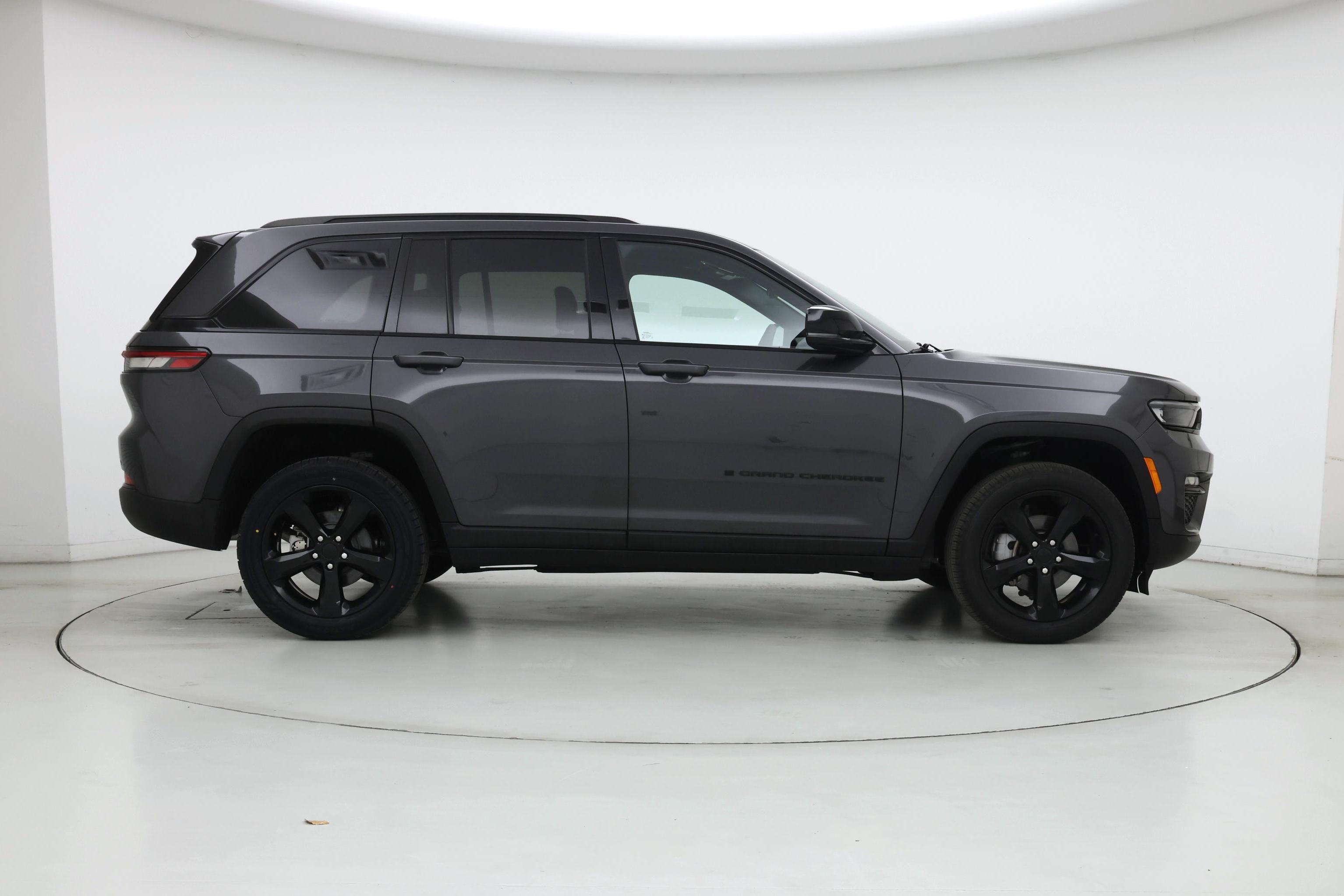 Thumbnail: 2024 Jeep Grand Cherokee - 7