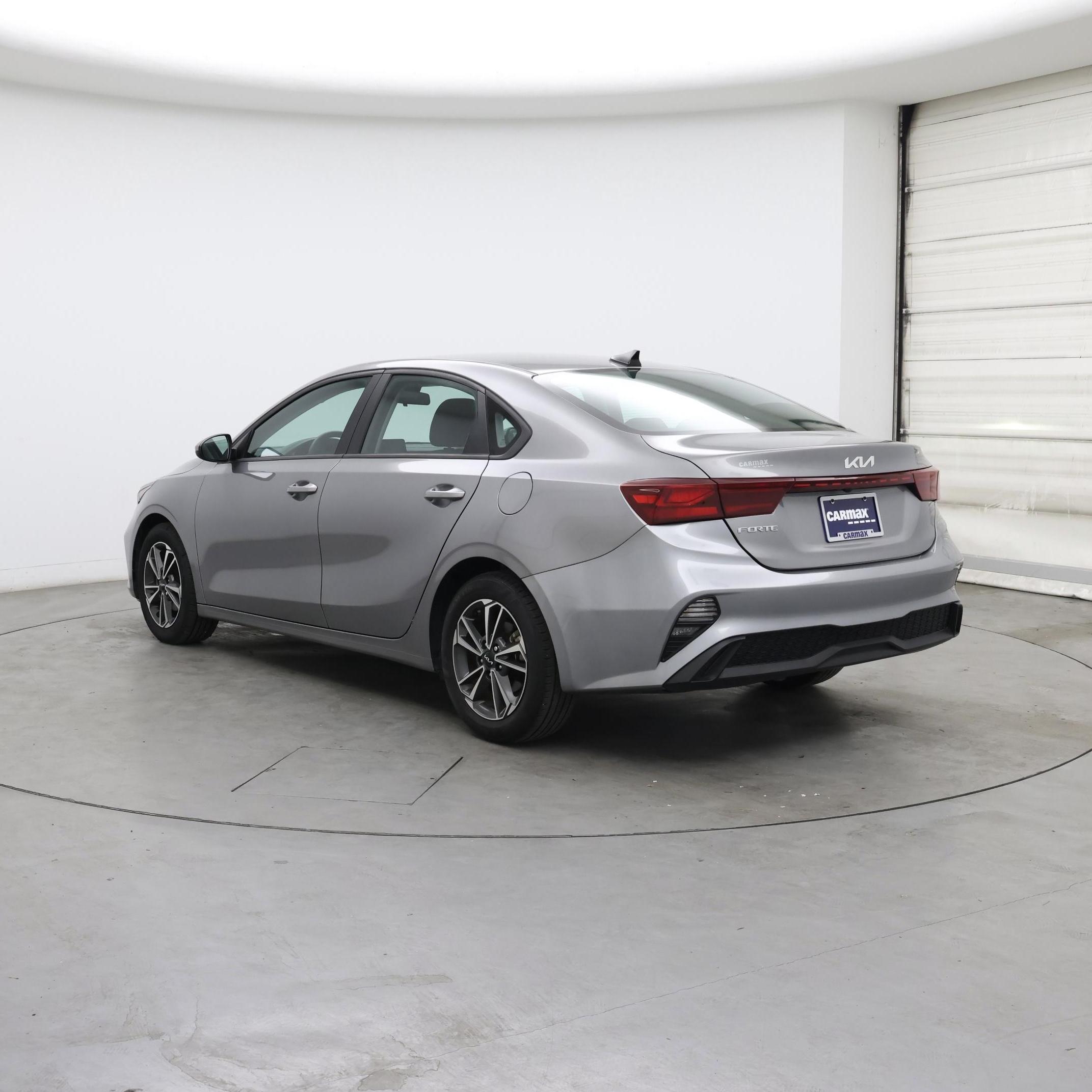 Thumbnail: 2023 Kia Forte - 2