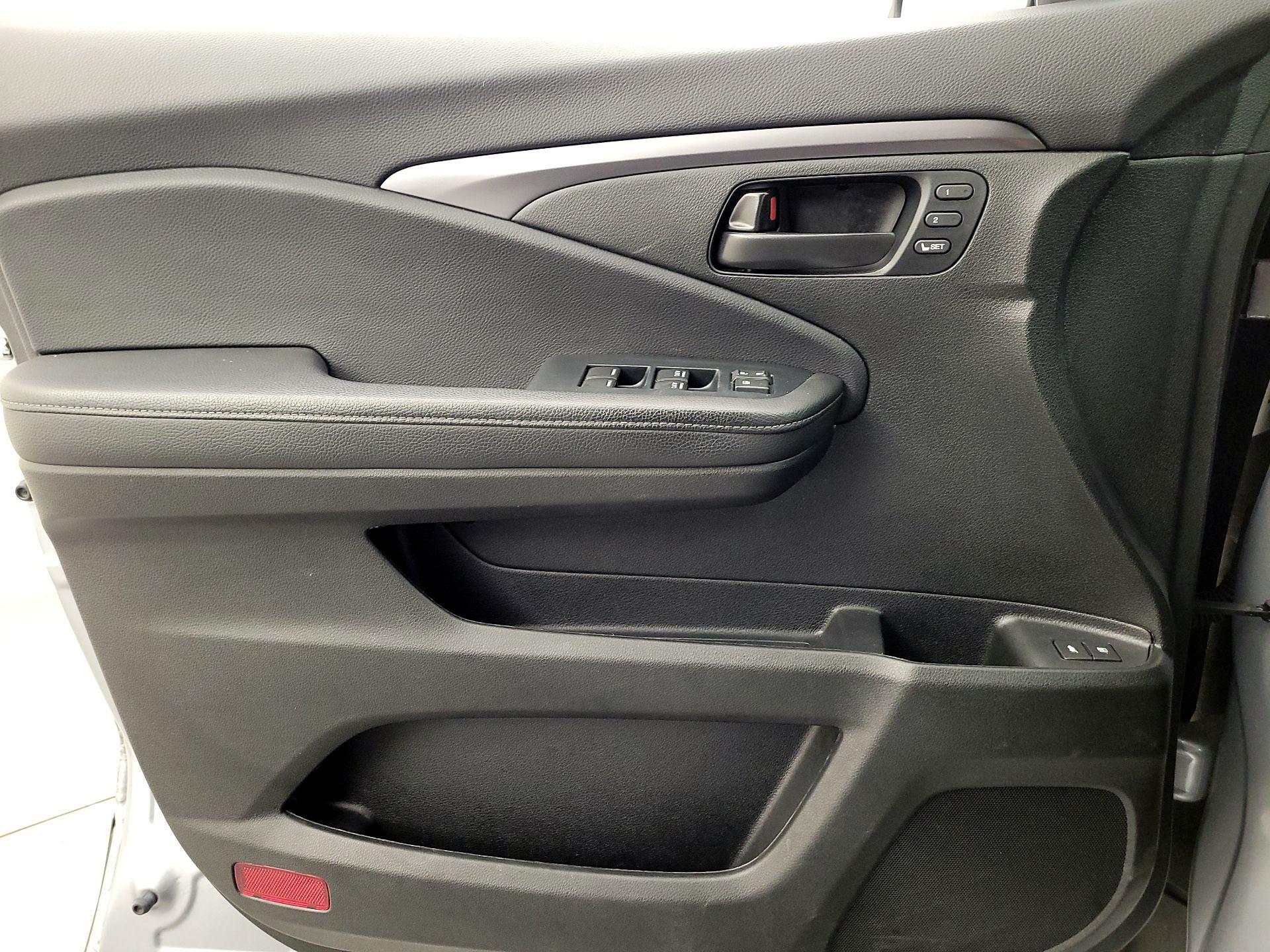 Thumbnail: 2023 Honda Passport - 12