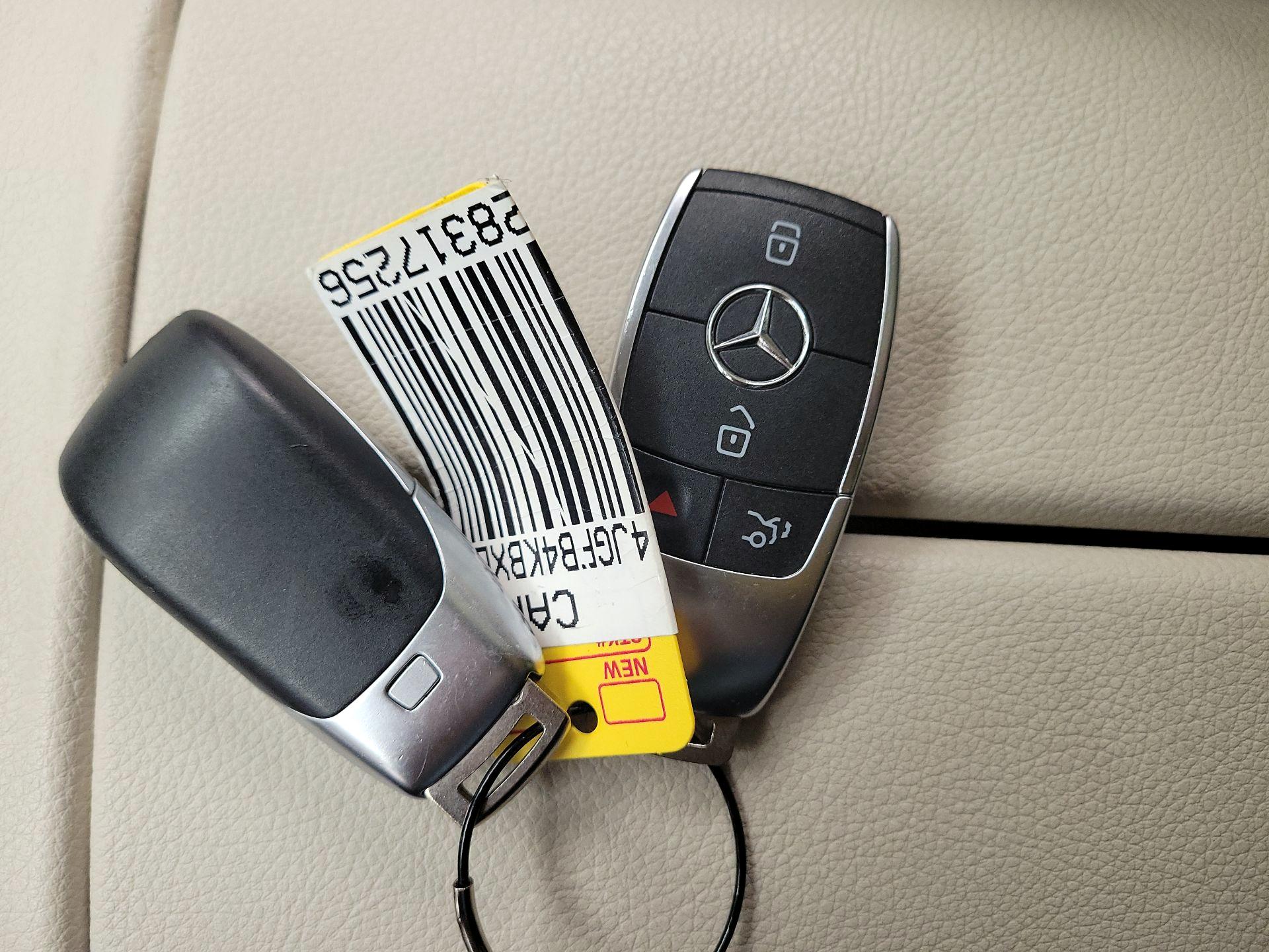 Thumbnail: 2020 Mercedes-Benz GLE - 18