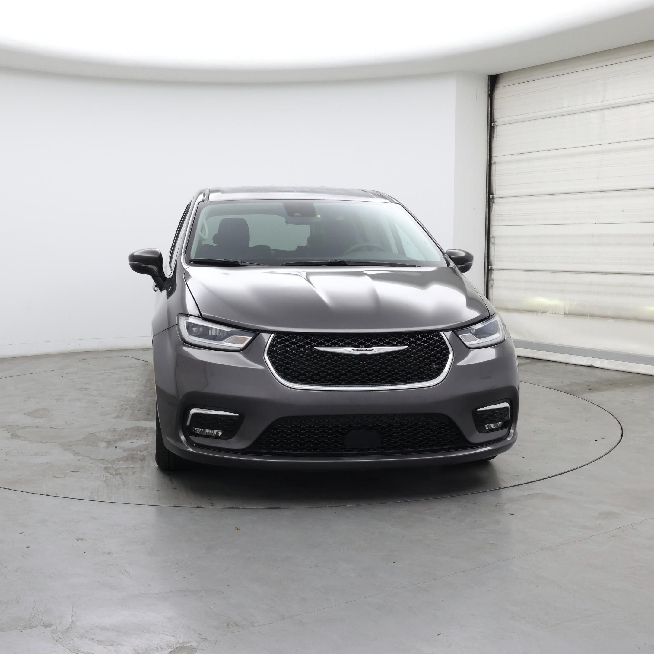 Thumbnail: 2023 Chrysler Pacifica - 5