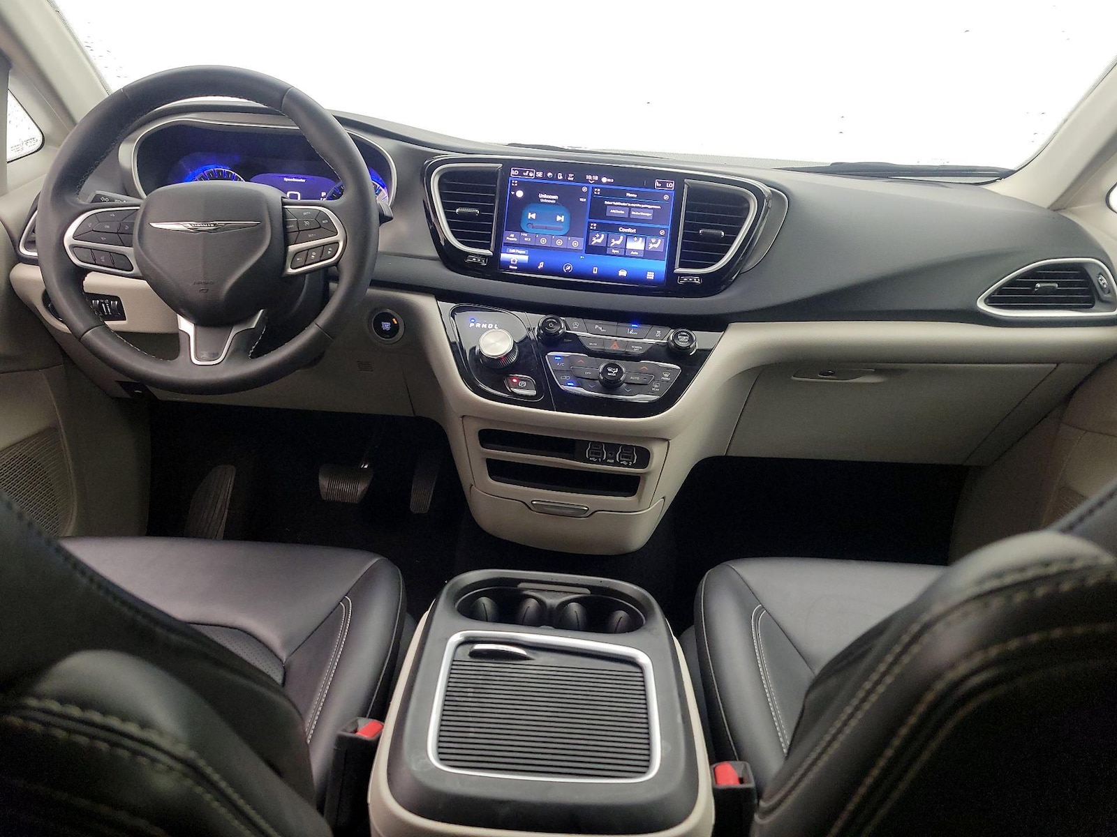 2024 Chrysler Pacifica Touring L - Photo 10