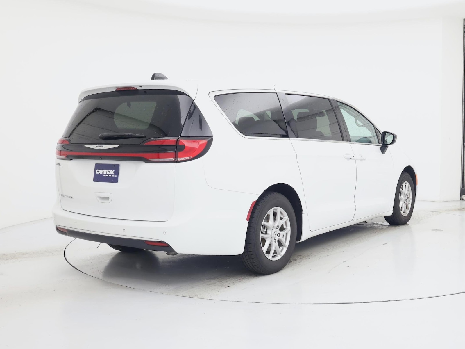 2024 Chrysler Pacifica Touring L - Photo 9
