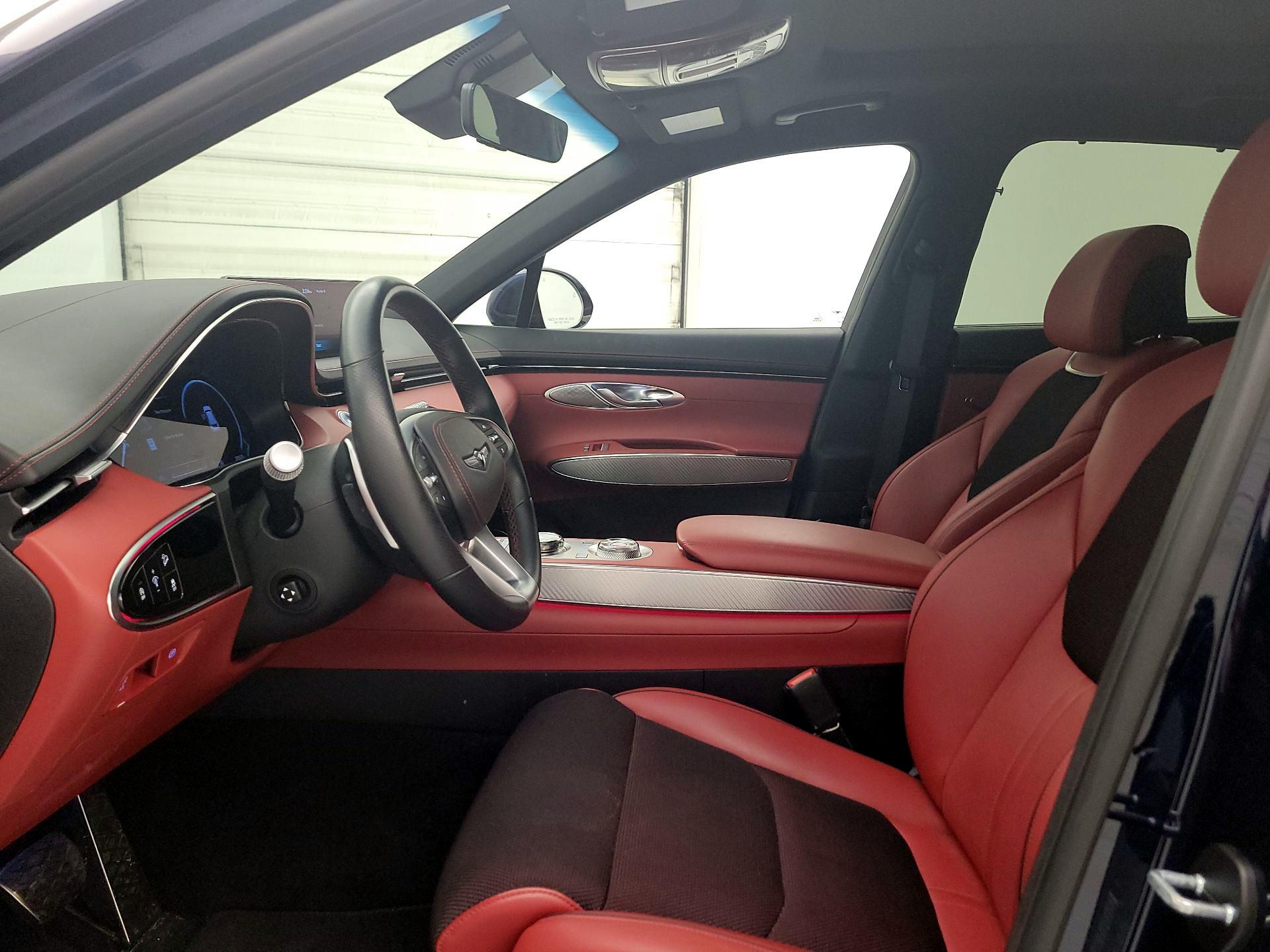 Thumbnail: 2023 Genesis GV70 - 11