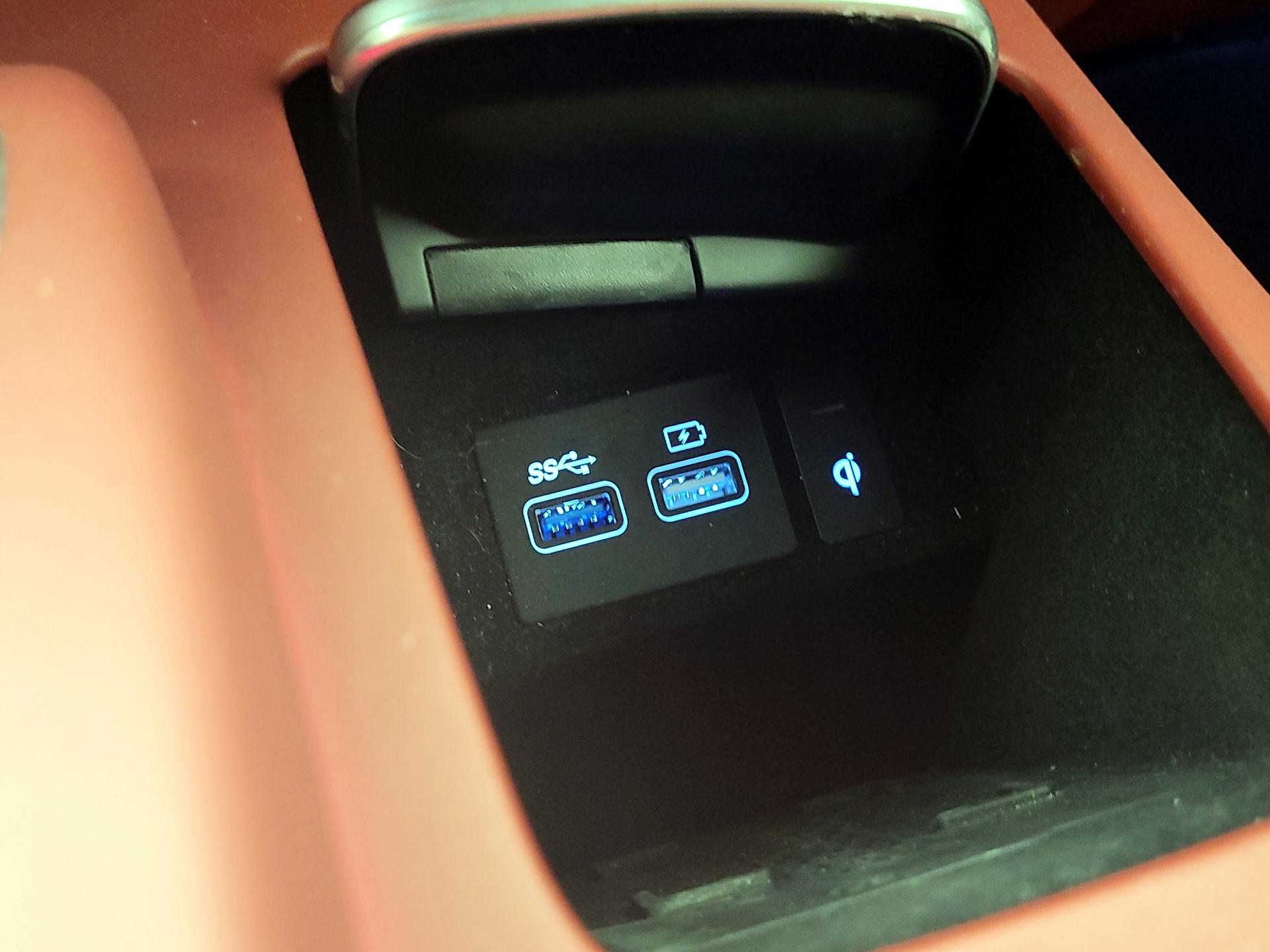 Thumbnail: 2023 Genesis GV70 - 18