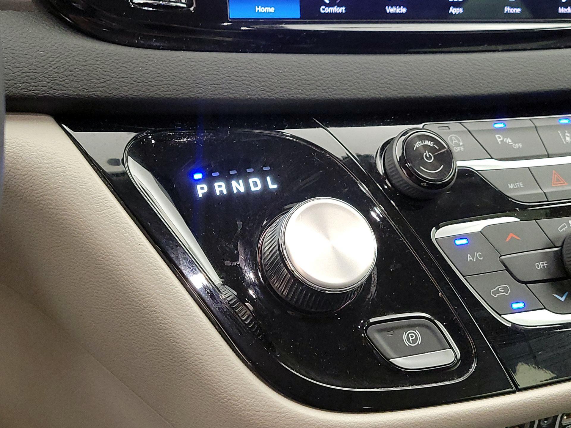 Thumbnail: 2024 Chrysler Pacifica - 17