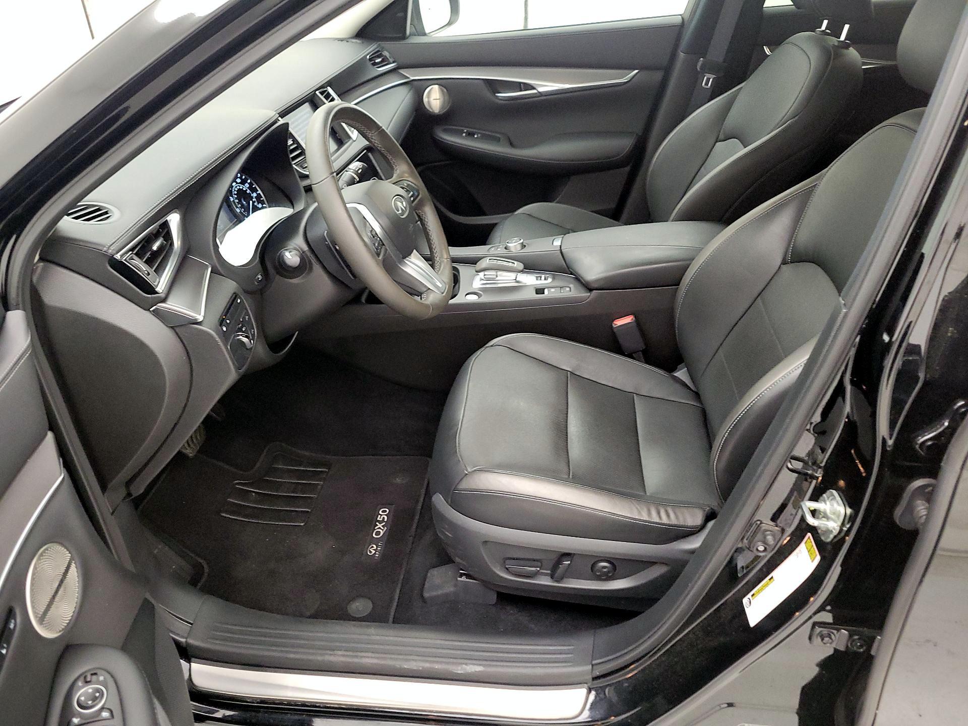 Thumbnail: 2023 INFINITI QX50 - 11