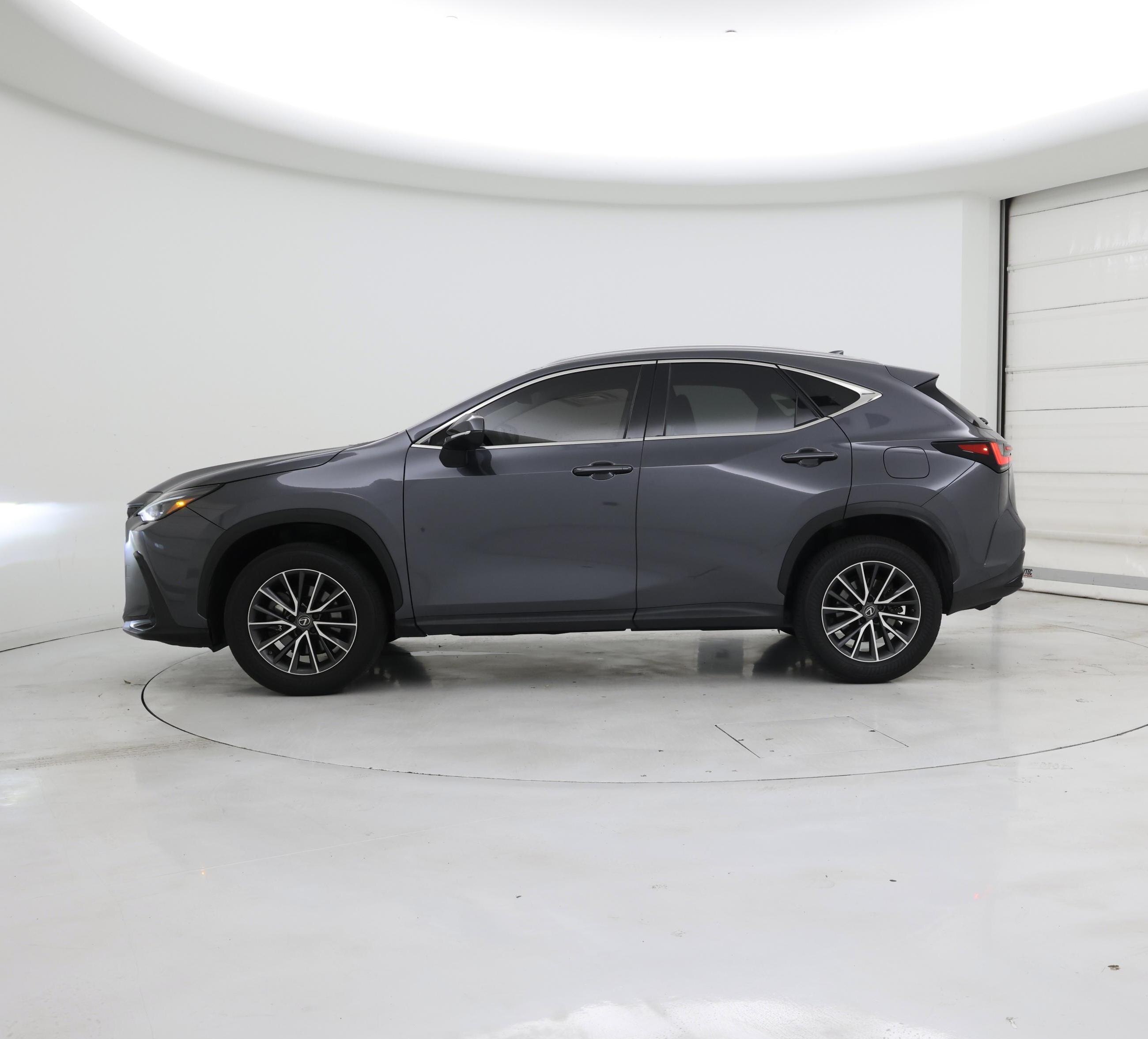 Thumbnail: 2022 Lexus NX - 3