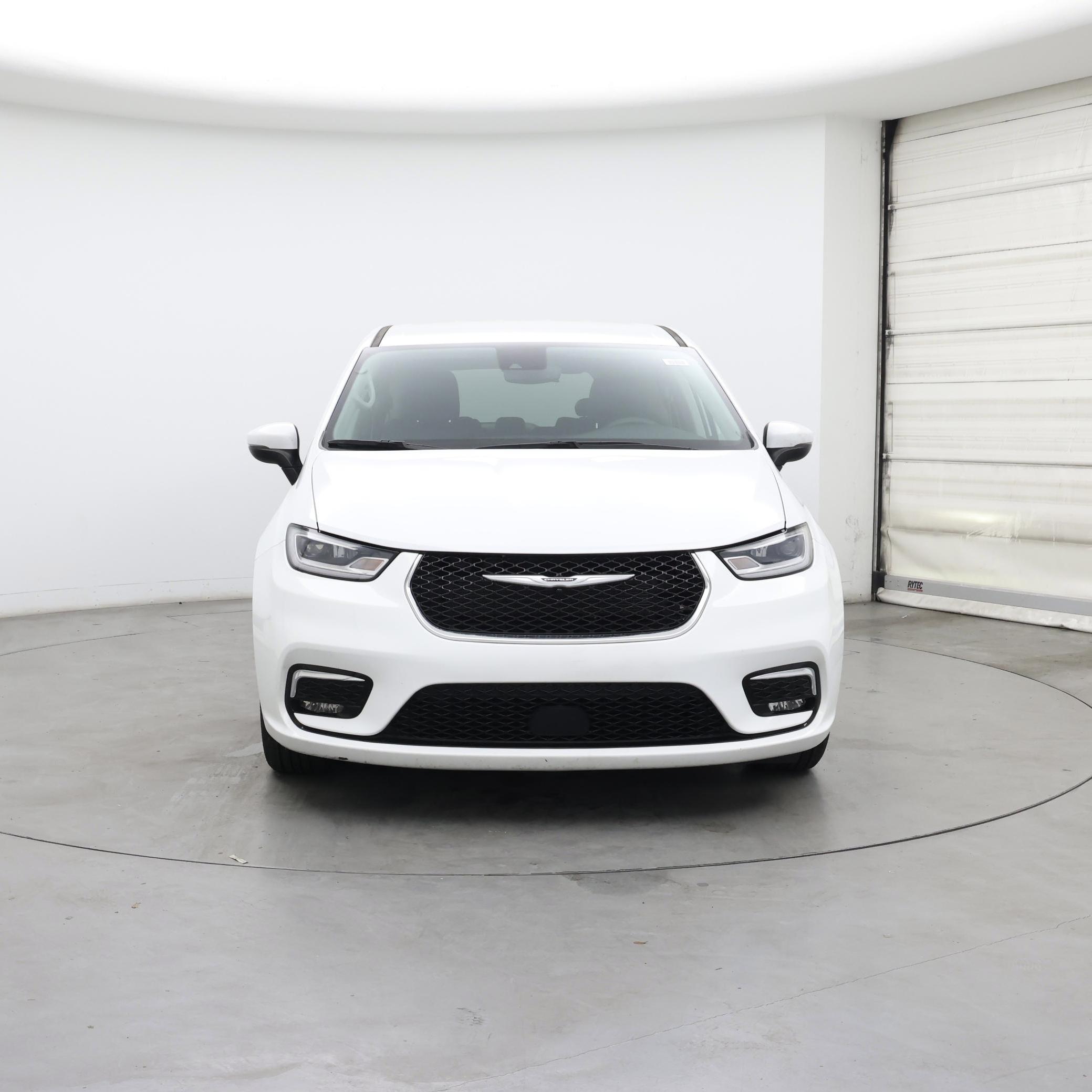 Thumbnail: 2023 Chrysler Pacifica - 5