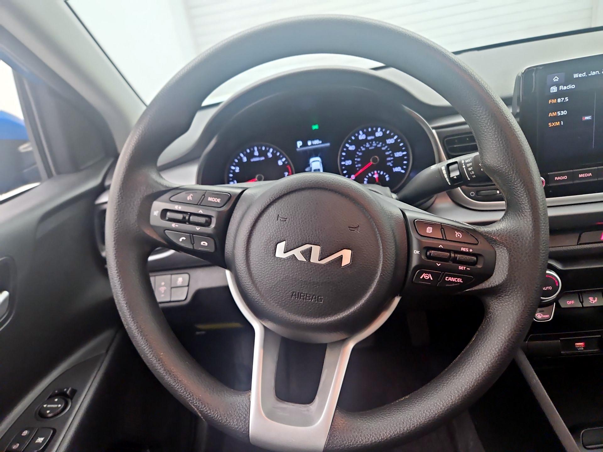 Thumbnail: 2023 Kia Rio - 10