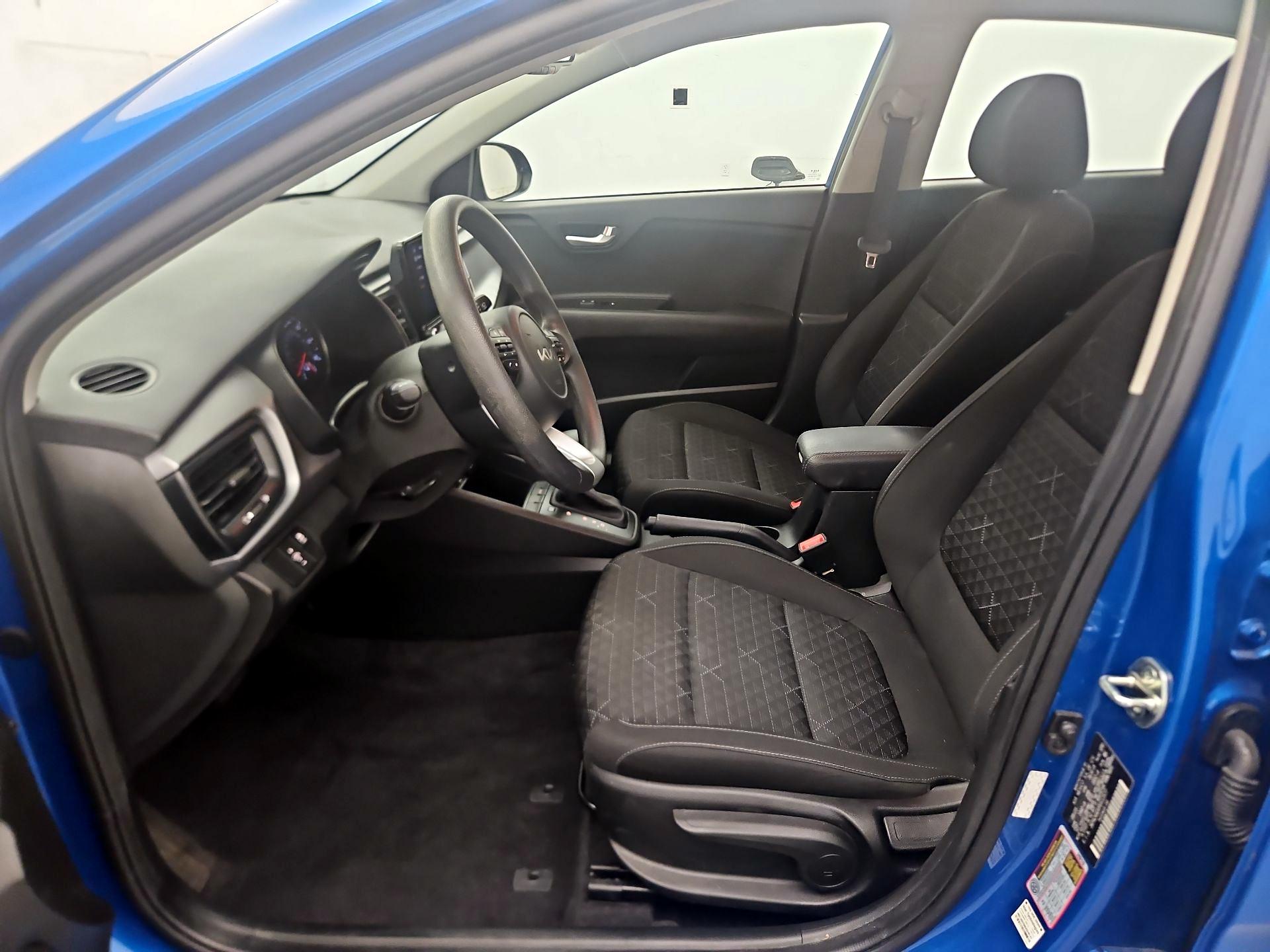 Thumbnail: 2023 Kia Rio - 11