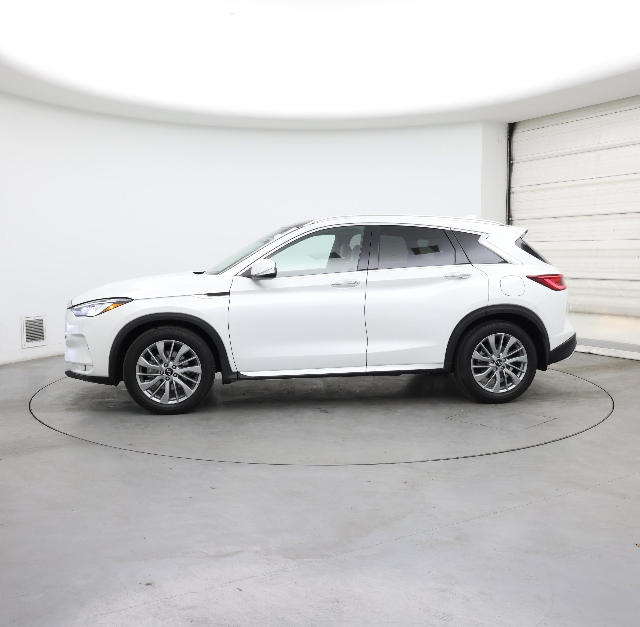 Thumbnail: 2023 INFINITI QX50 - 3