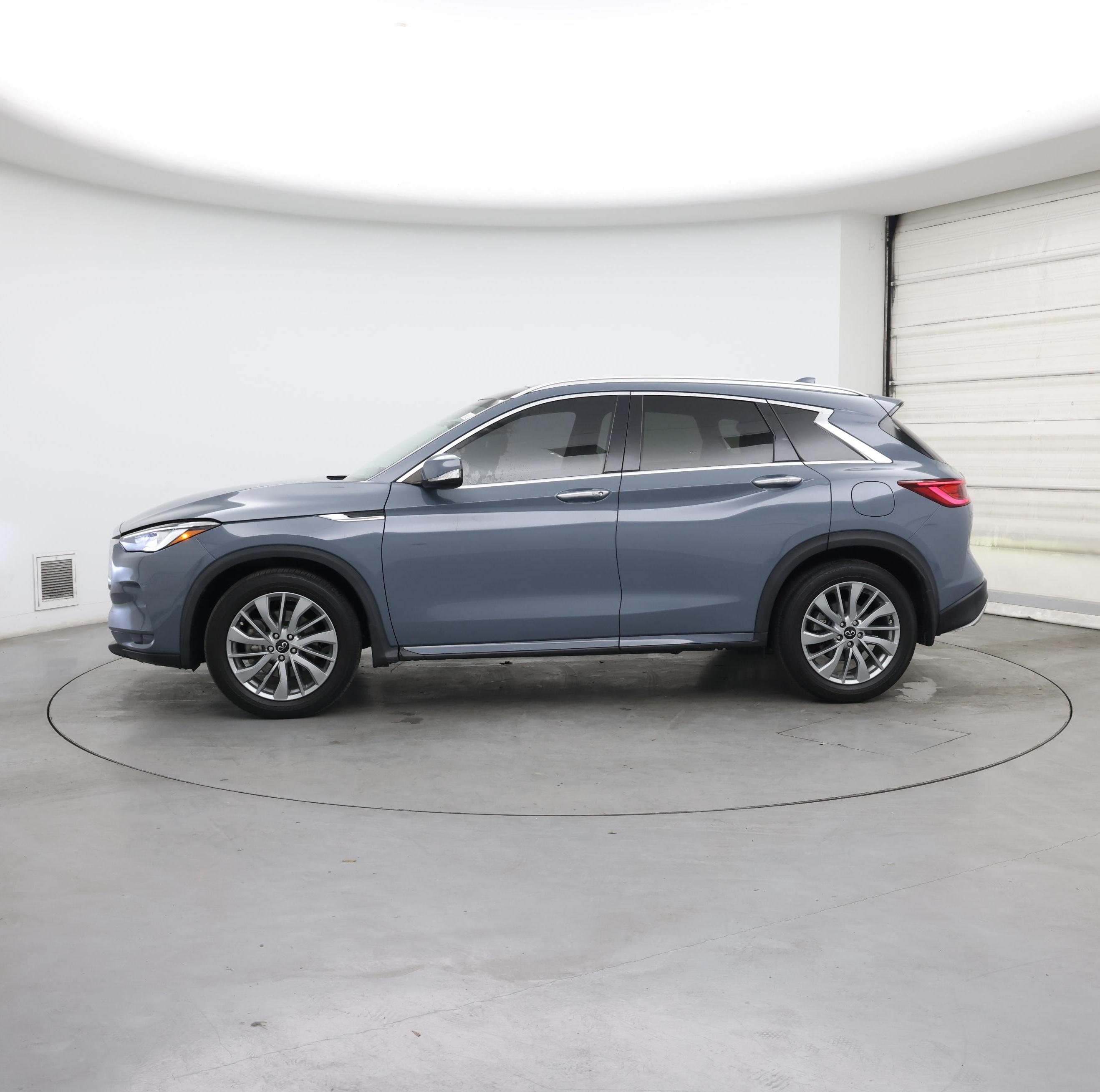 Thumbnail: 2023 INFINITI QX50 - 3