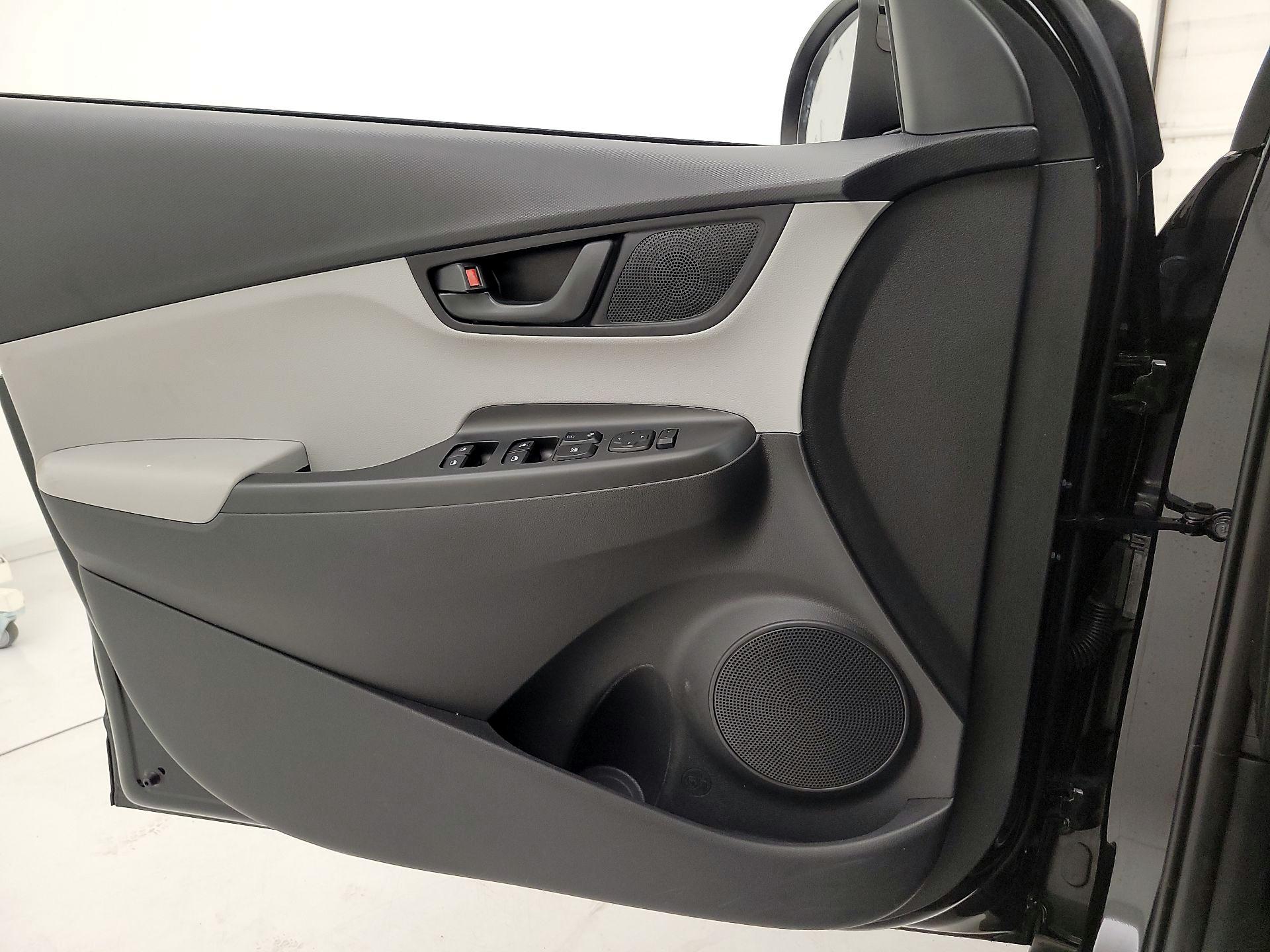 Thumbnail: 2023 Hyundai Kona - 10