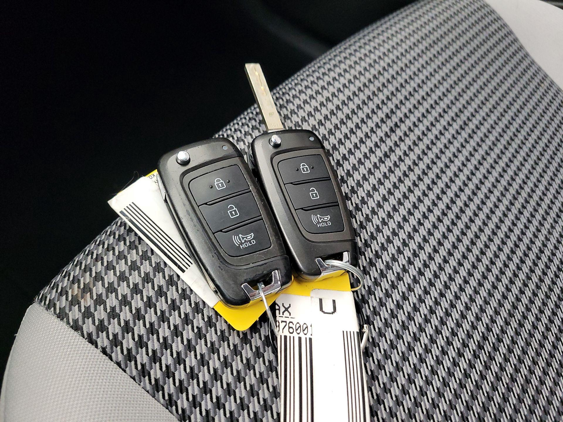 Thumbnail: 2023 Hyundai Kona - 20