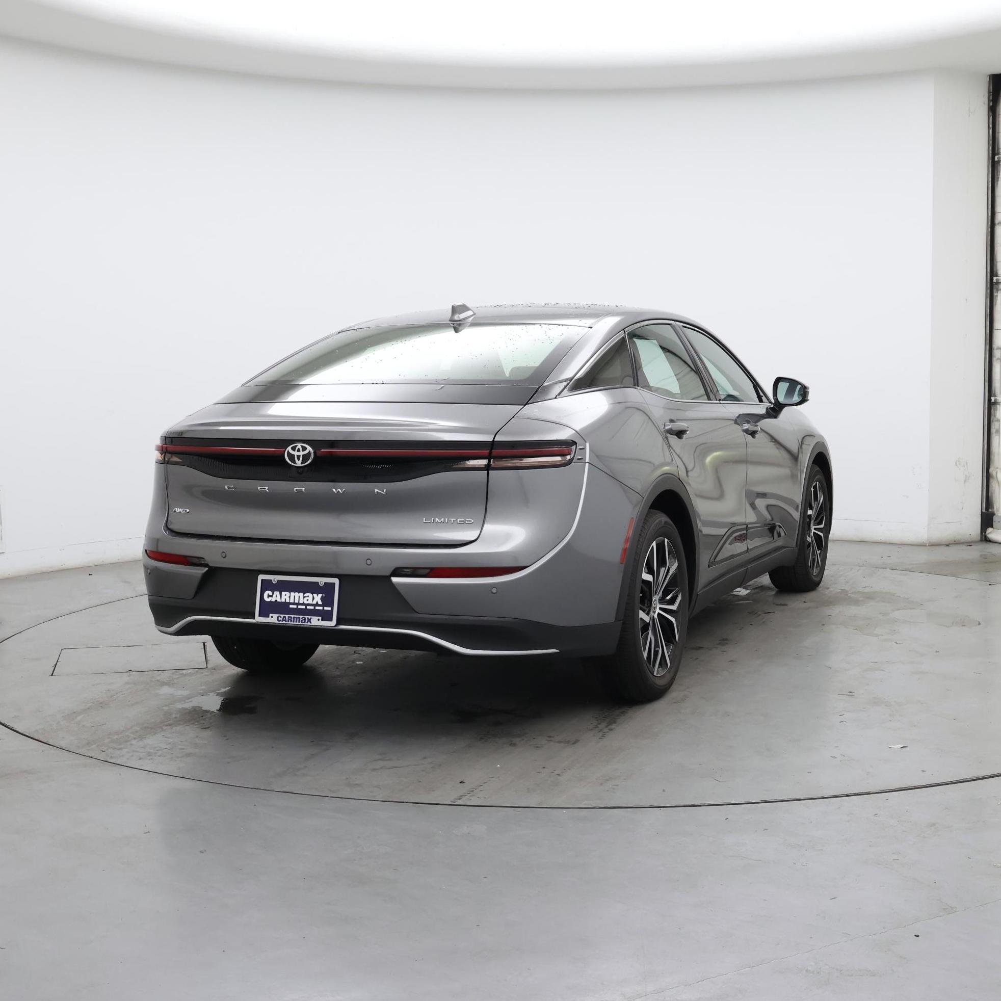 Thumbnail: 2023 Toyota Crown - 8