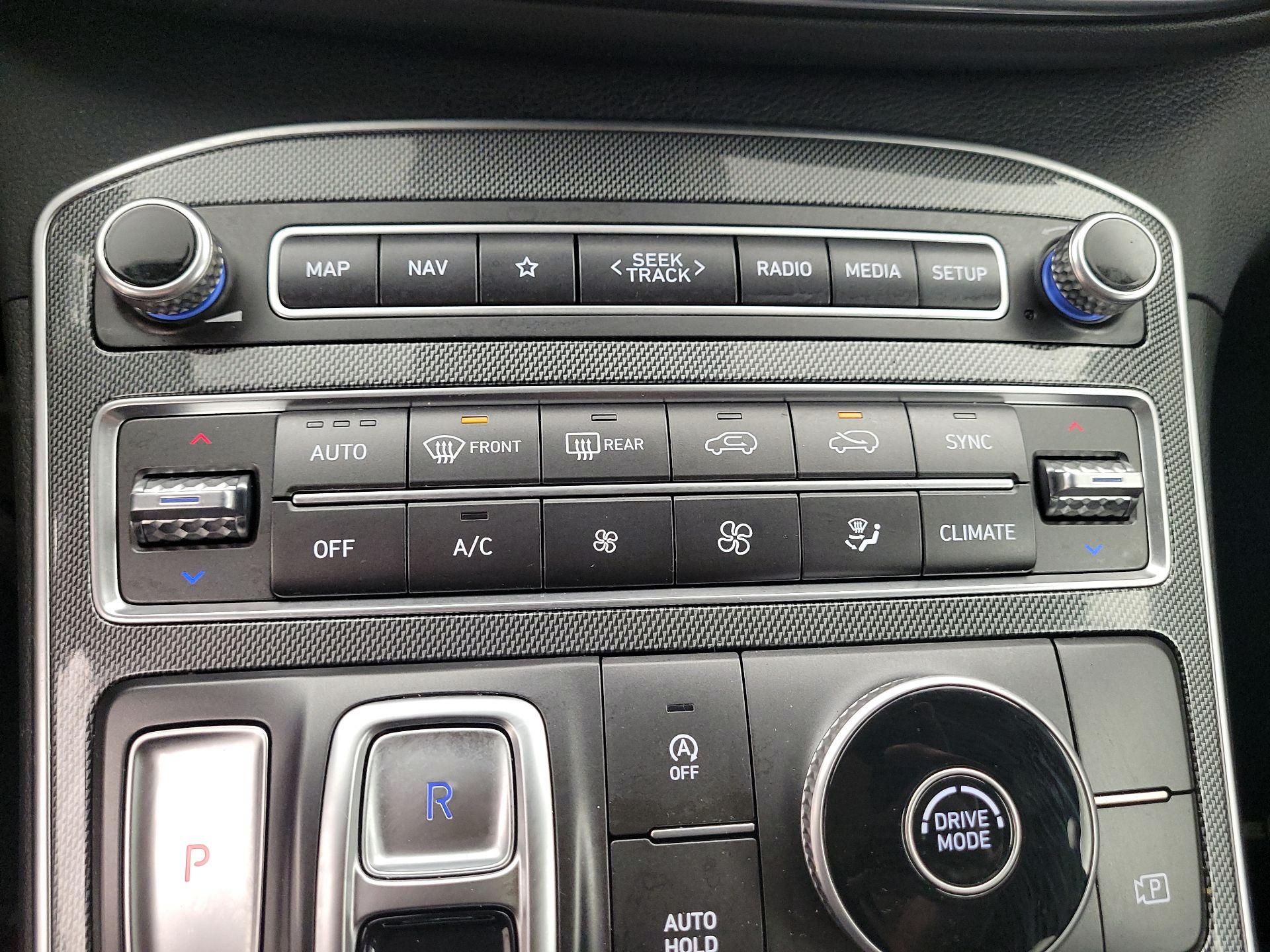 Thumbnail: 2023 Hyundai Santa Fe - 16