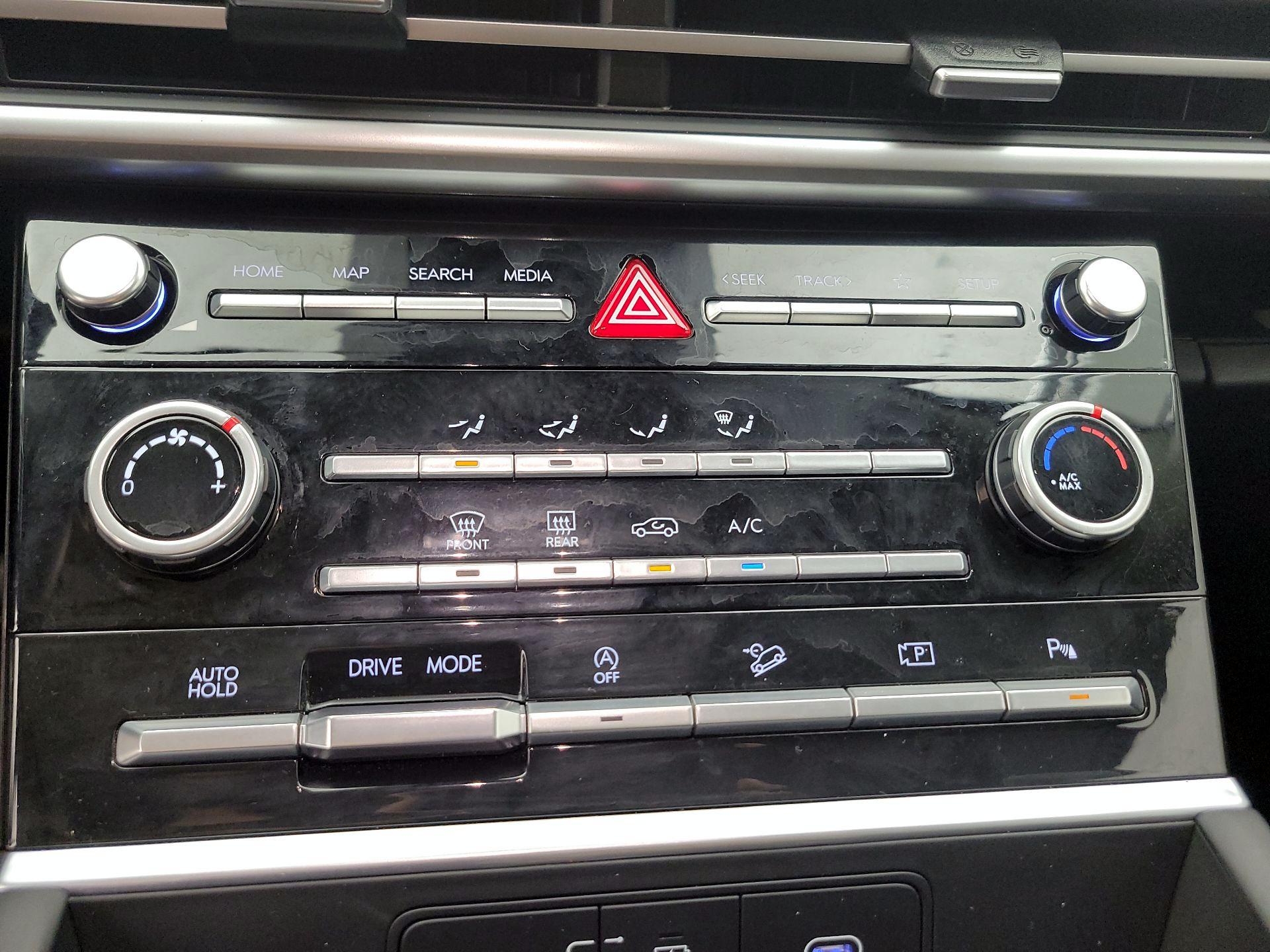 Thumbnail: 2024 Hyundai Santa Fe - 16