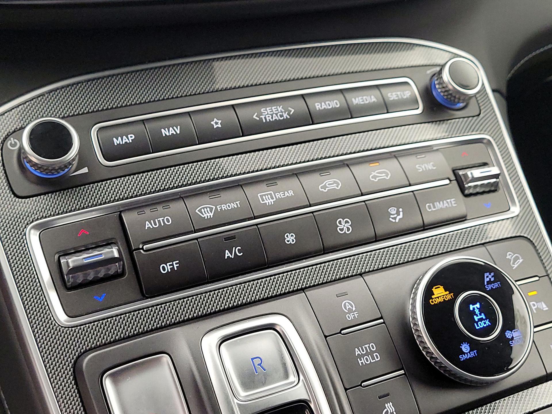 Thumbnail: 2023 Hyundai Santa Fe - 16