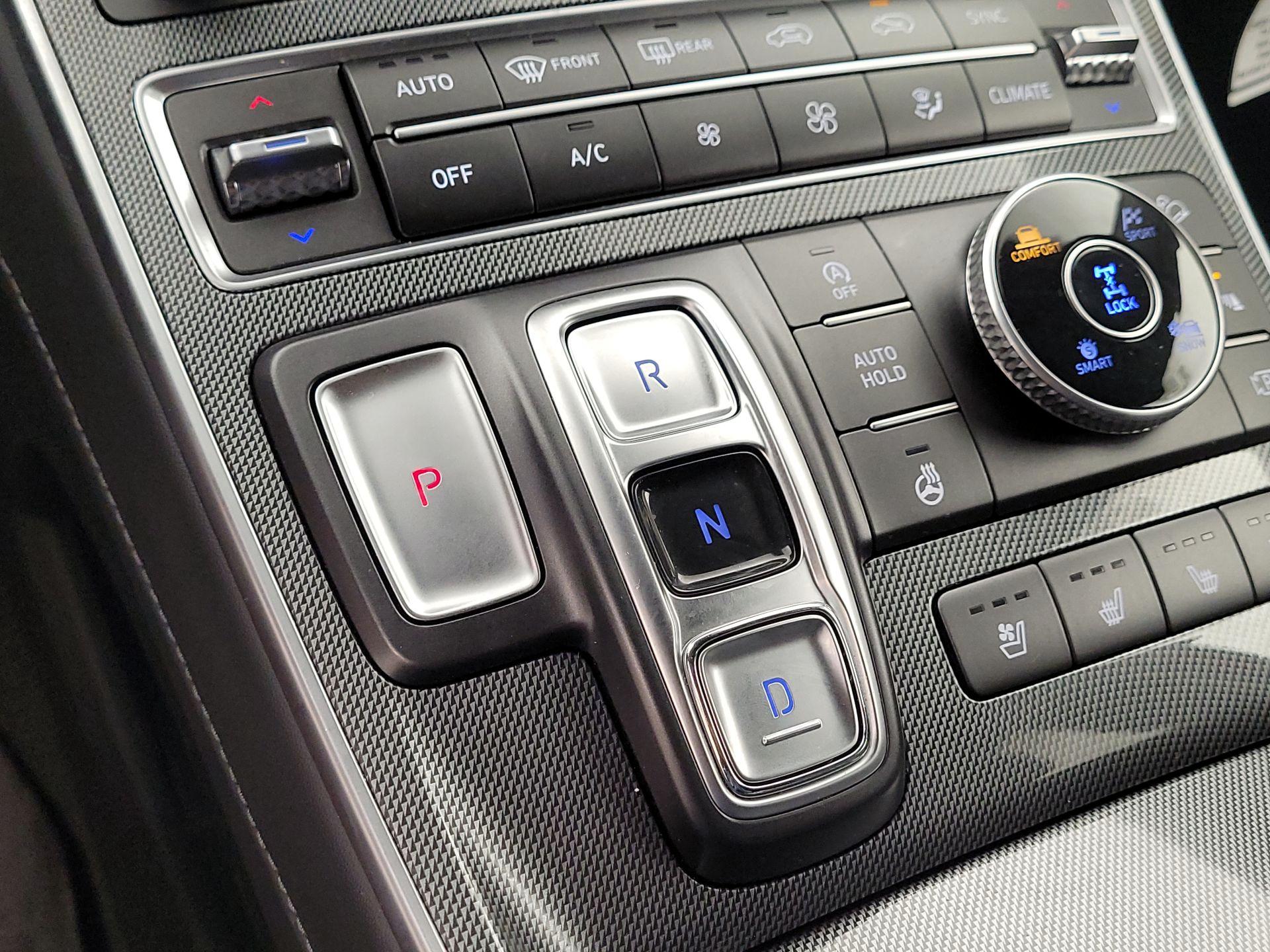 Thumbnail: 2023 Hyundai Santa Fe - 17