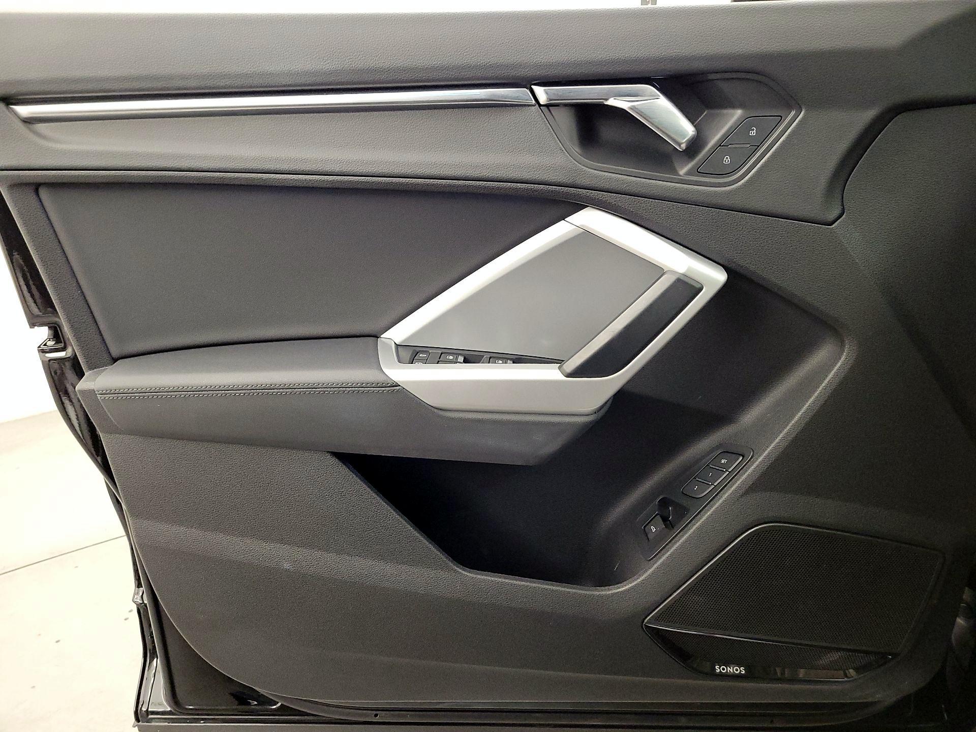 Thumbnail: 2022 Audi Q3 - 12