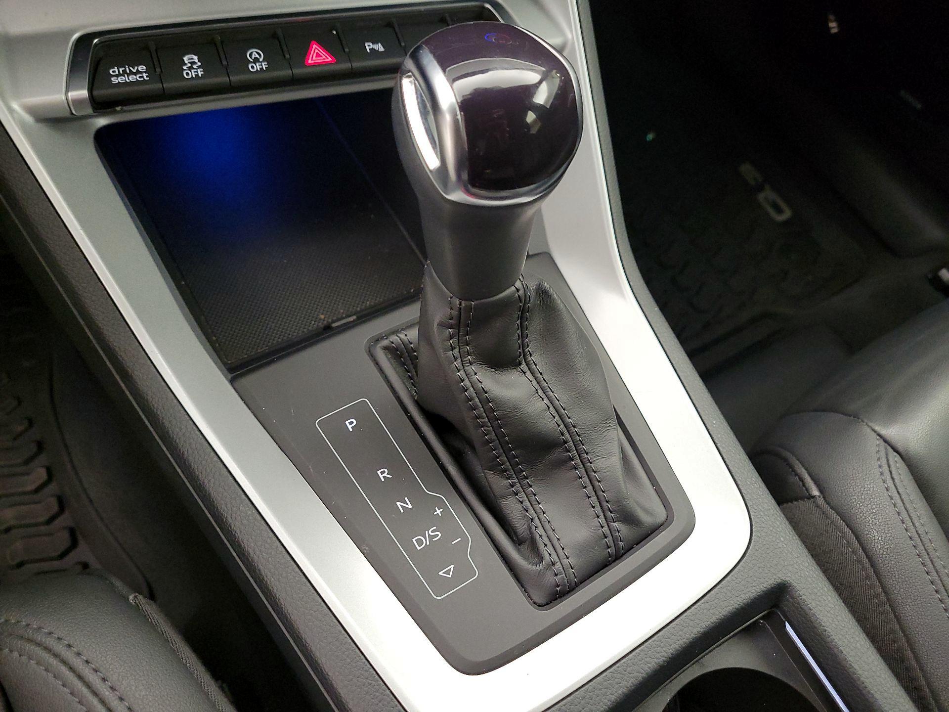 Thumbnail: 2022 Audi Q3 - 17