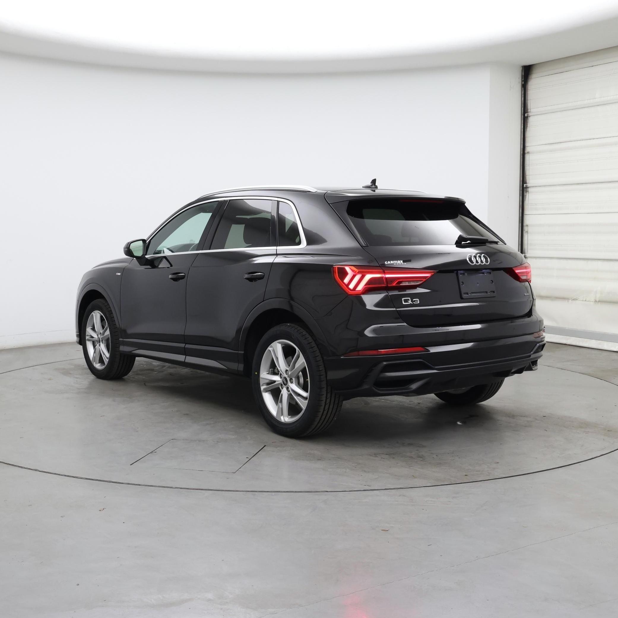 Thumbnail: 2022 Audi Q3 - 2