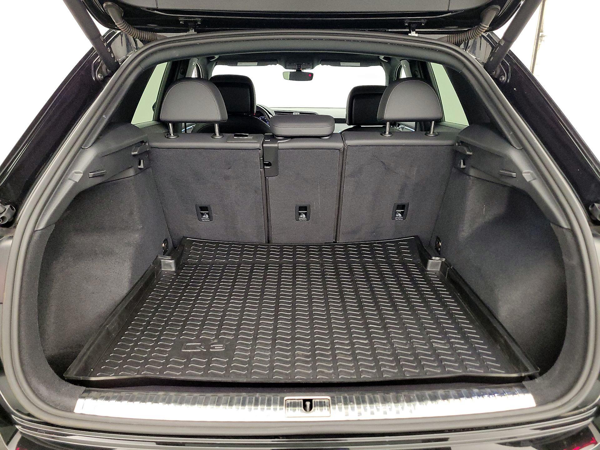 Thumbnail: 2022 Audi Q3 - 20