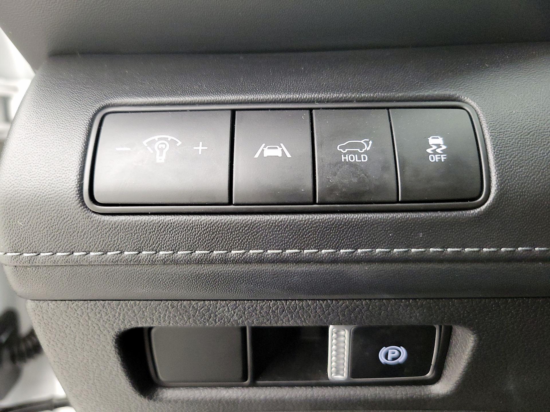 Thumbnail: 2023 Hyundai Santa Fe - 13