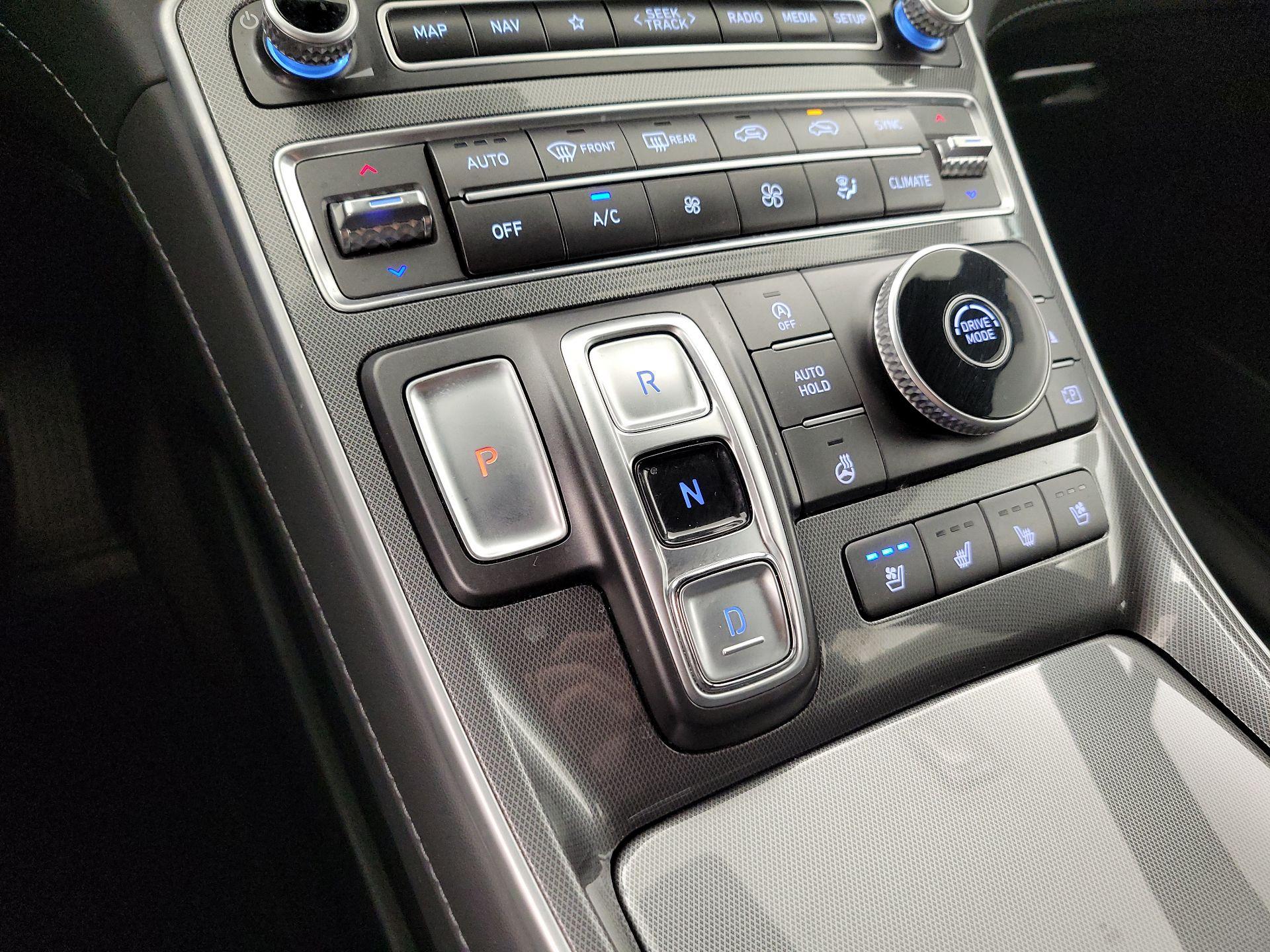 Thumbnail: 2023 Hyundai Santa Fe - 18