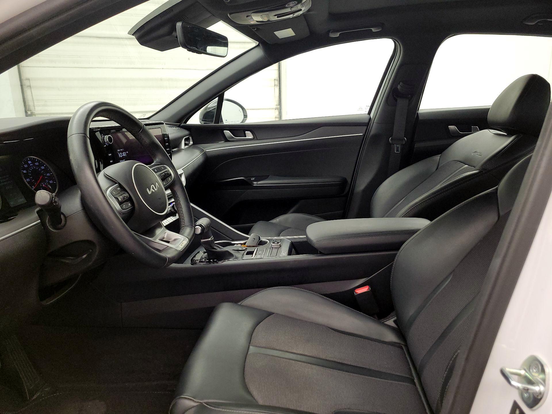 Thumbnail: 2023 Kia K5 - 11