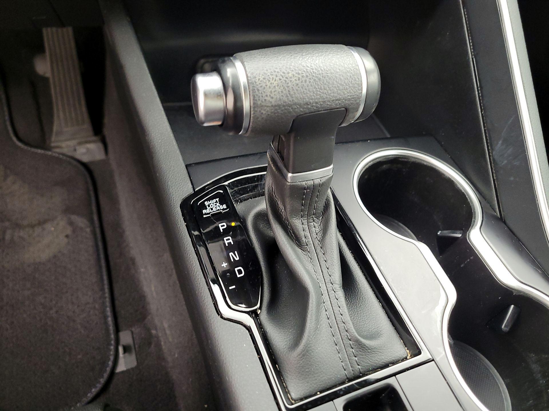 Thumbnail: 2023 Kia K5 - 17