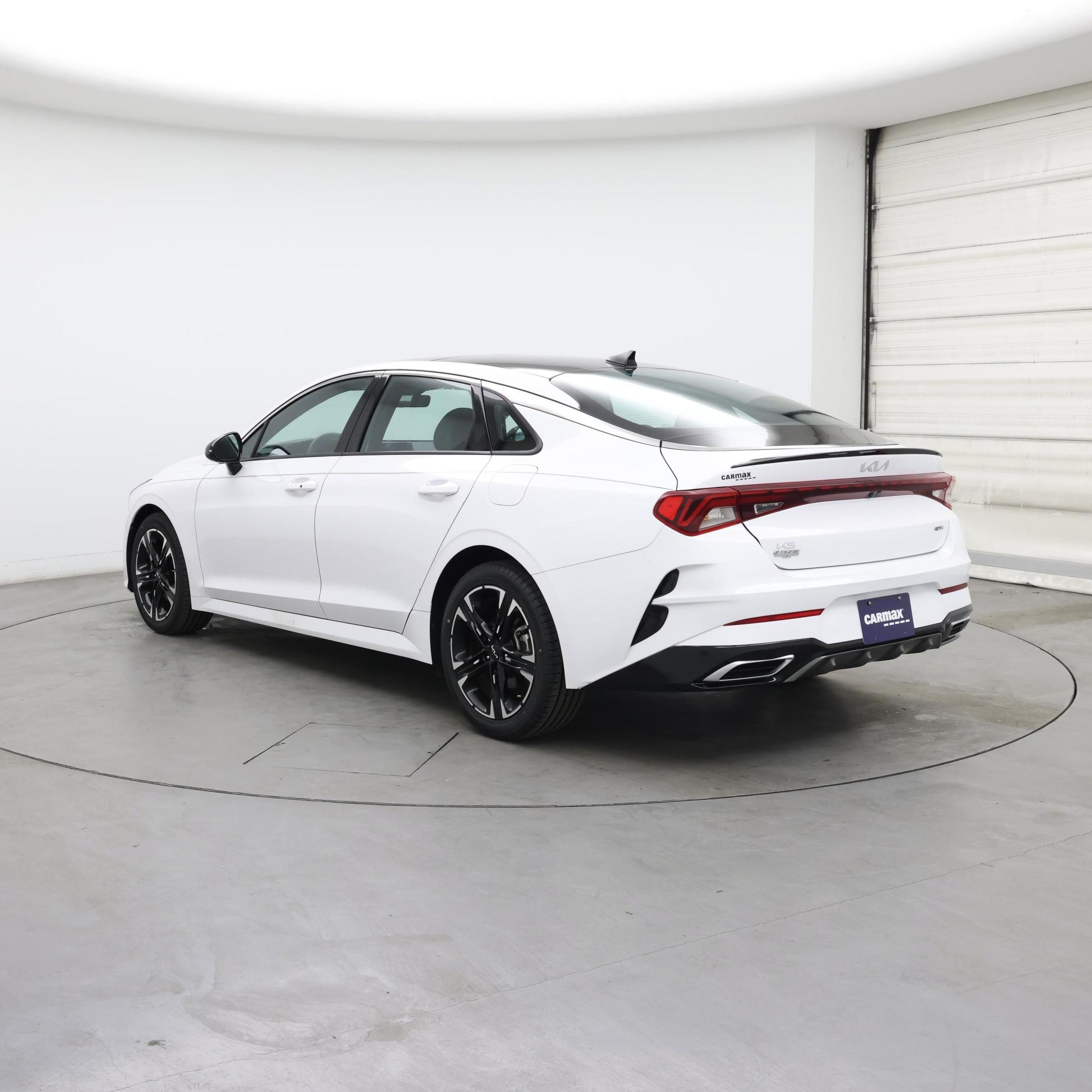 Thumbnail: 2023 Kia K5 - 2