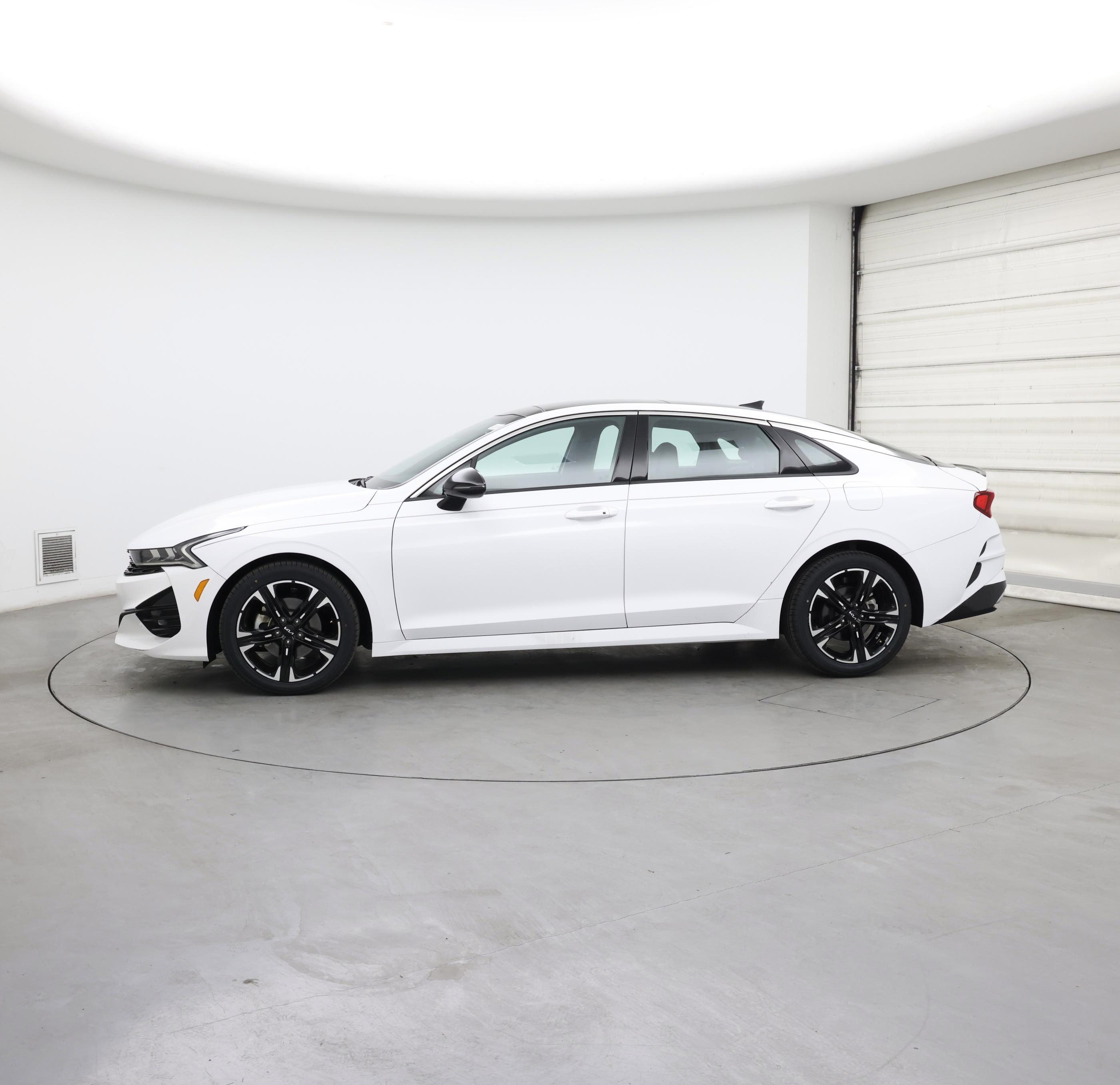 Thumbnail: 2023 Kia K5 - 3