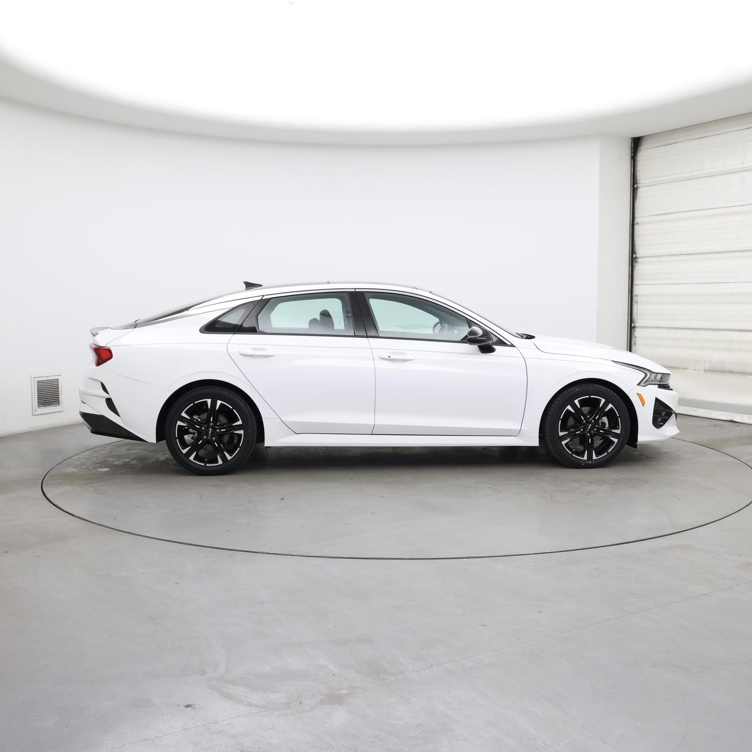 Thumbnail: 2023 Kia K5 - 7