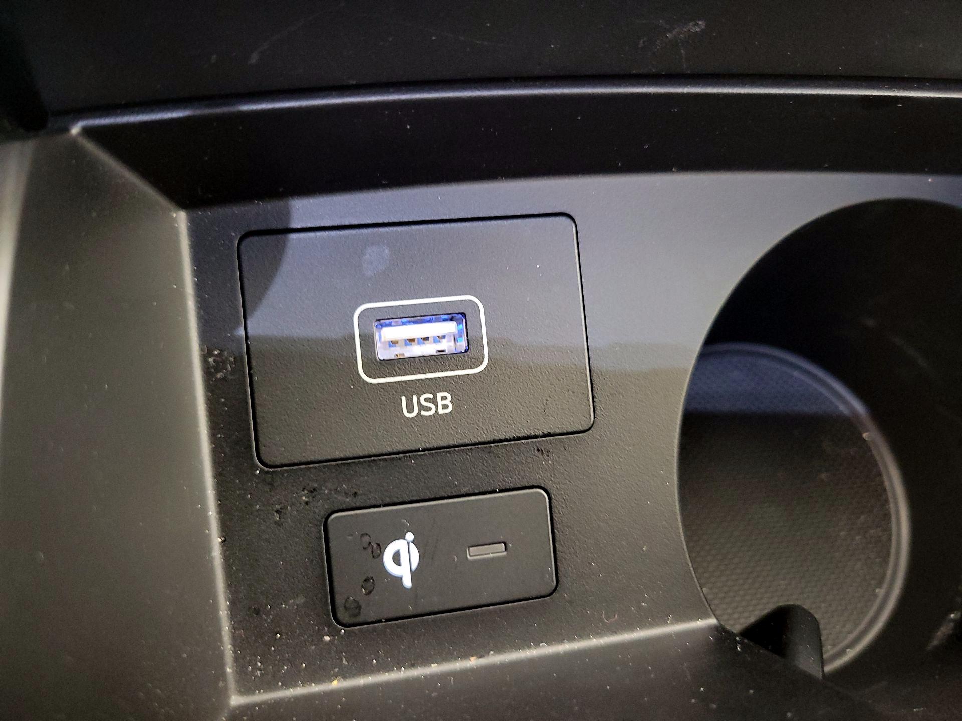 Thumbnail: 2023 Hyundai Santa Fe - 19