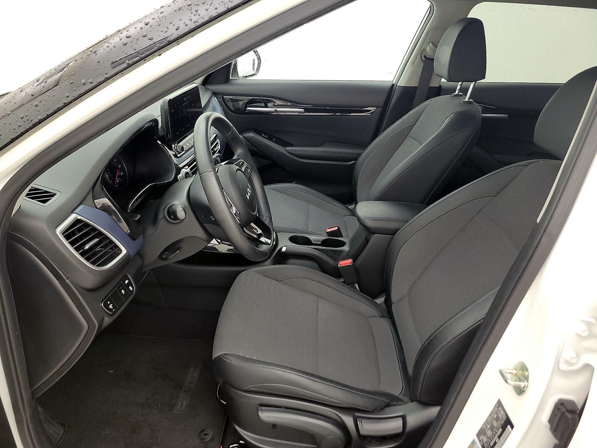 Thumbnail: 2023 Kia Seltos - 11