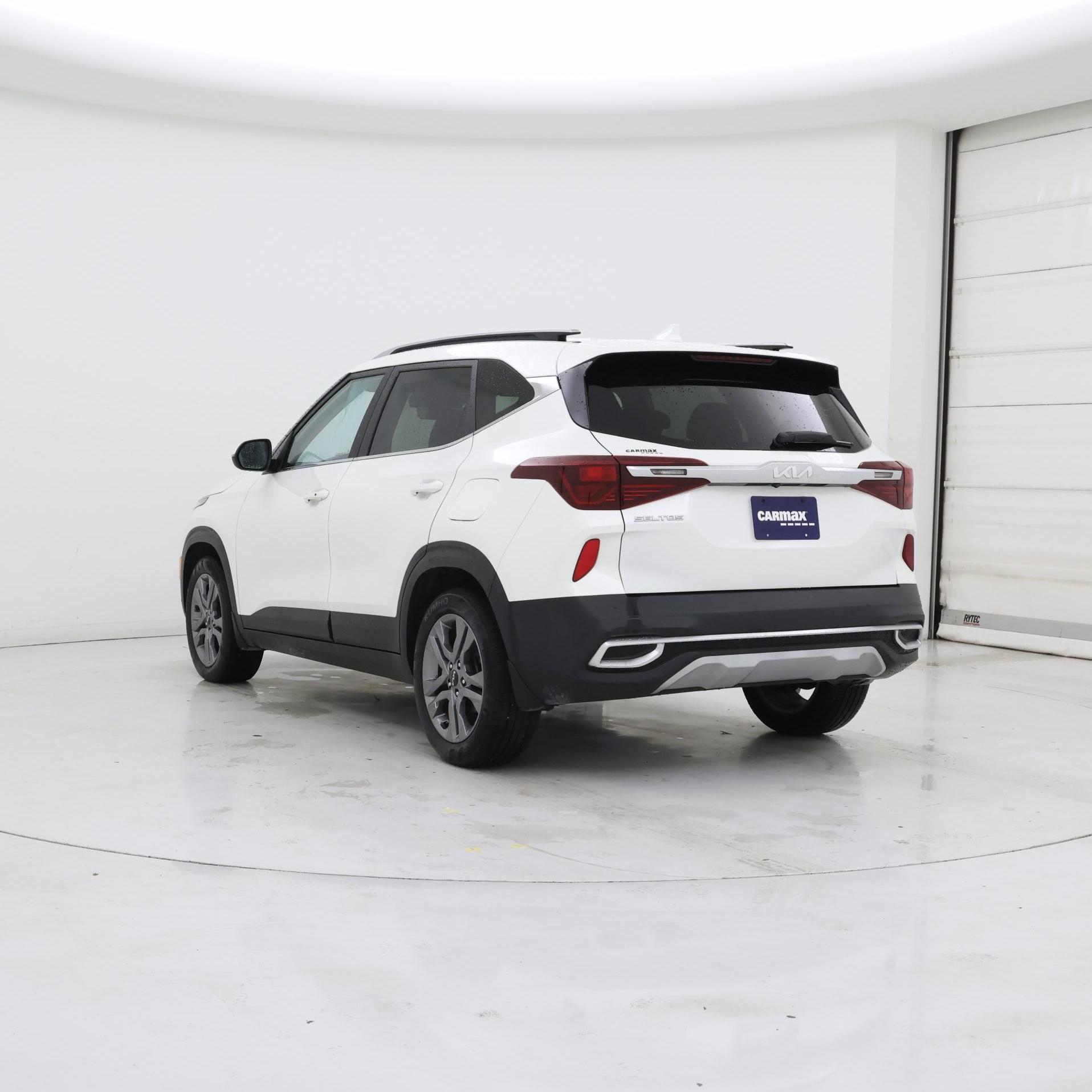 Thumbnail: 2023 Kia Seltos - 2