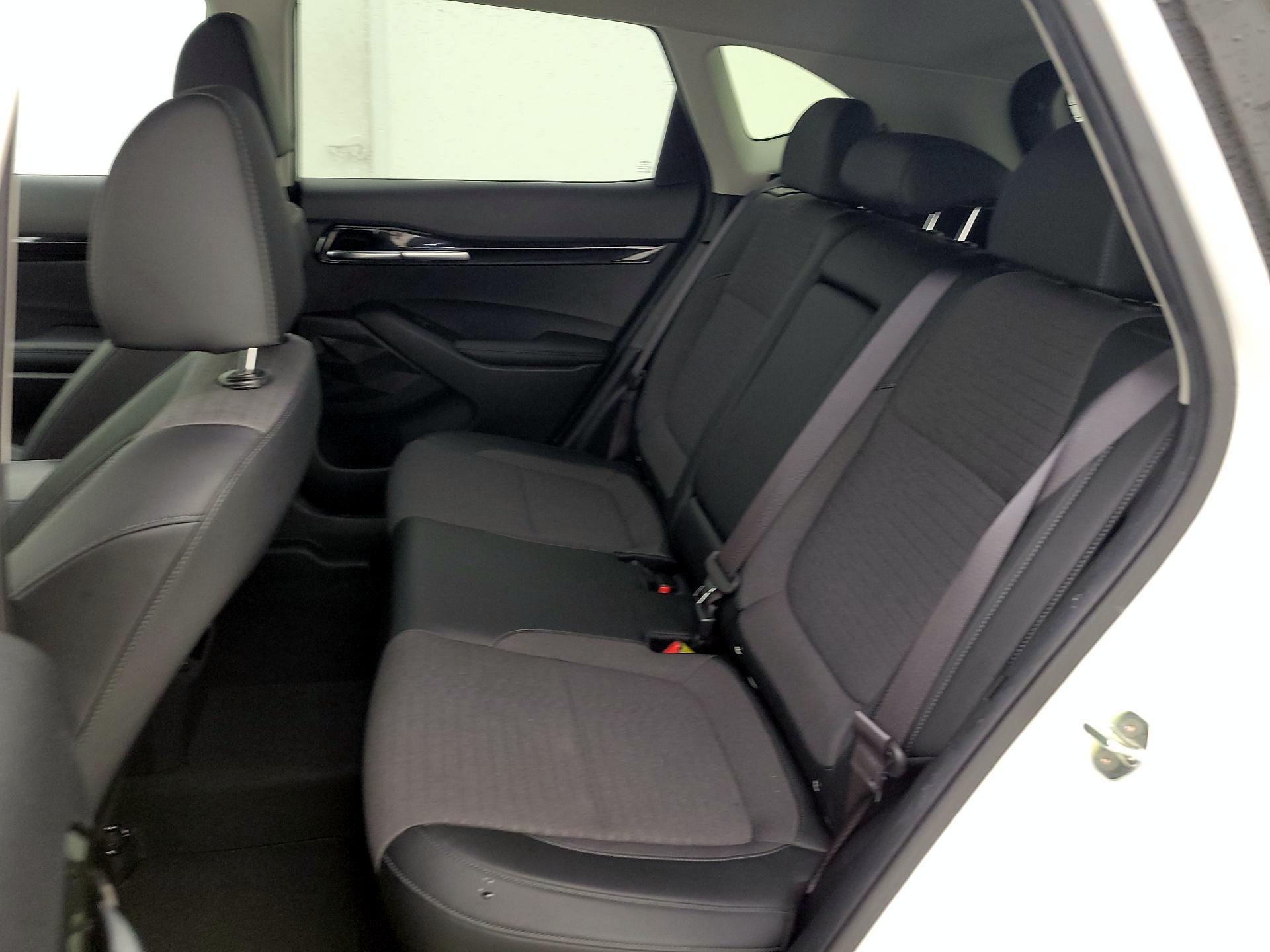 Thumbnail: 2023 Kia Seltos - 20