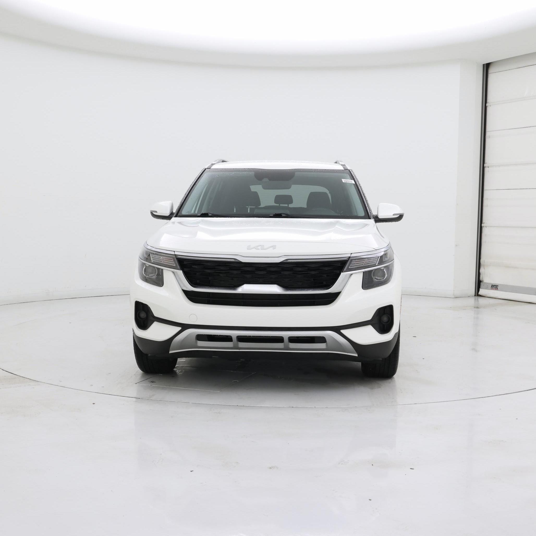 Thumbnail: 2023 Kia Seltos - 5