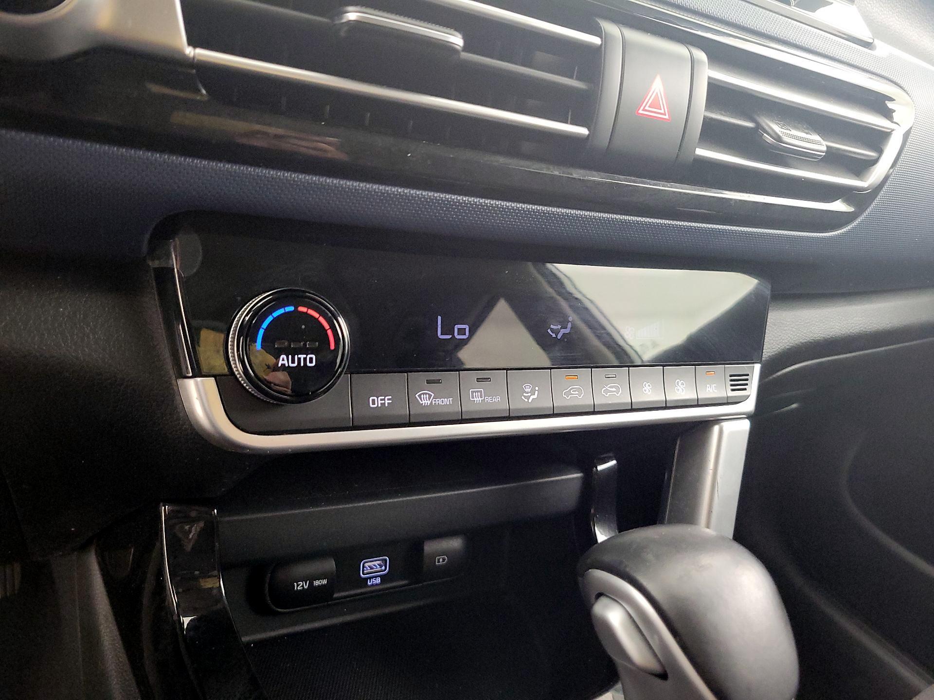 Thumbnail: 2023 Kia Seltos - 14