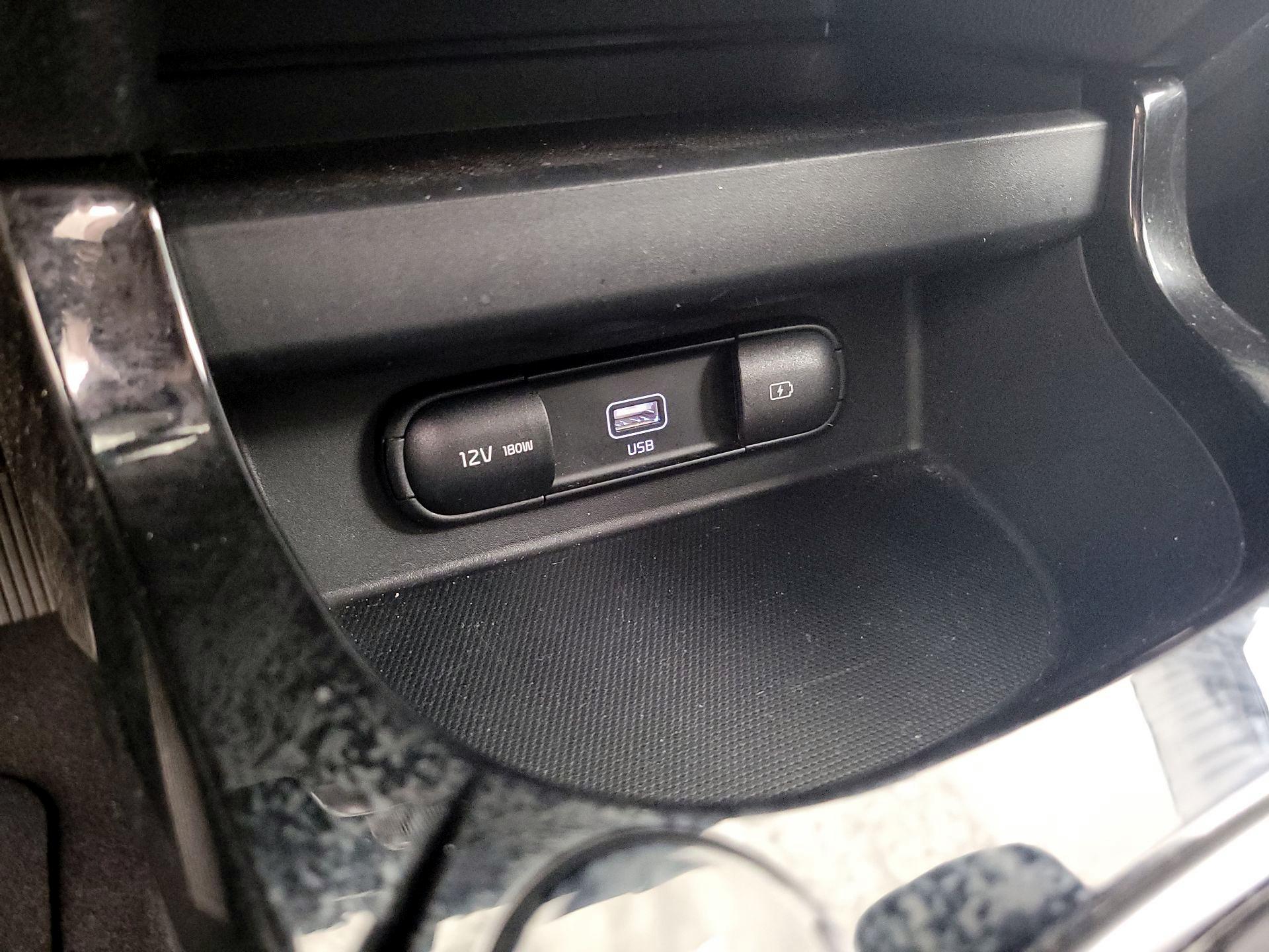 Thumbnail: 2023 Kia Seltos - 16