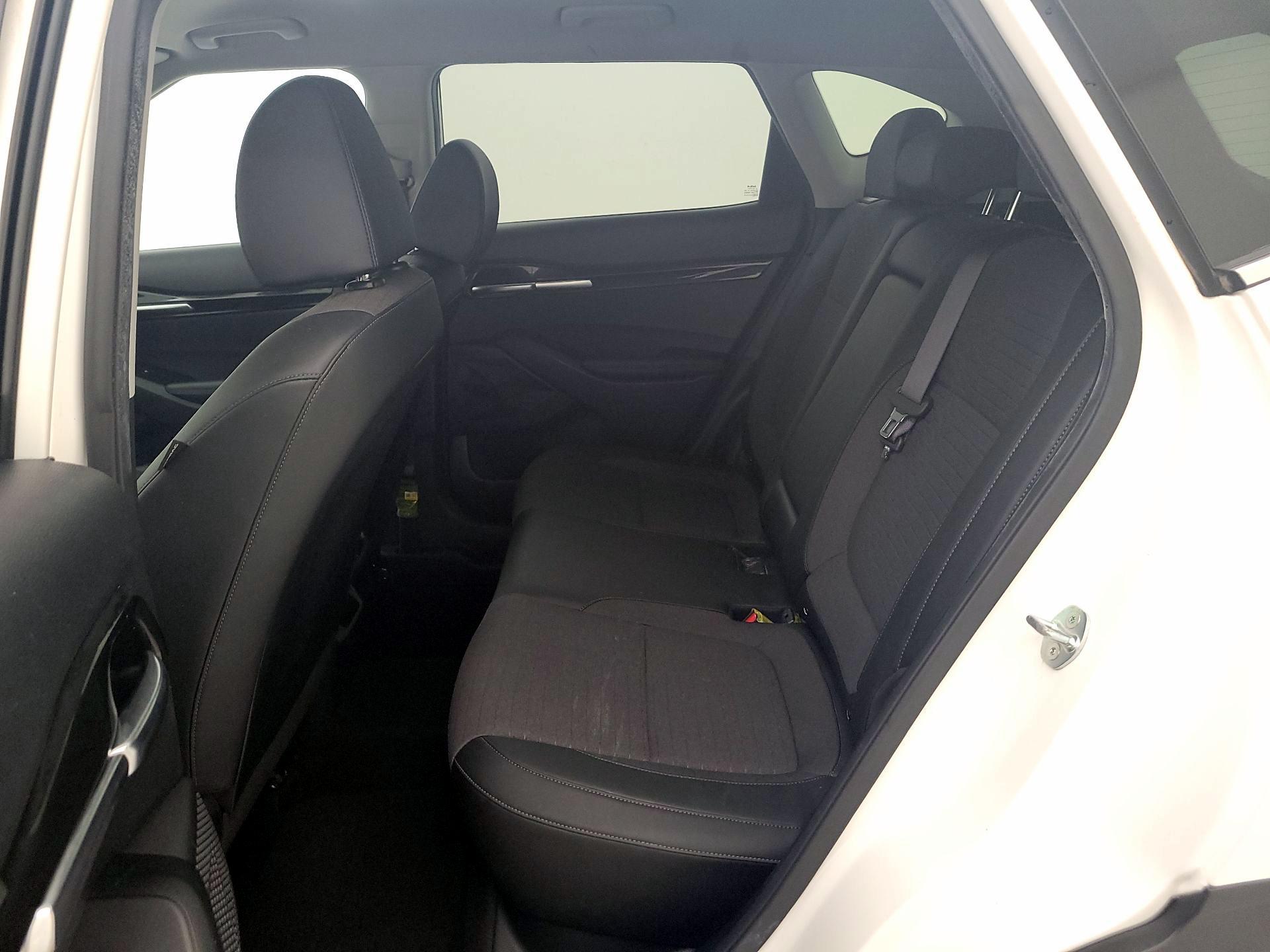 Thumbnail: 2023 Kia Seltos - 17