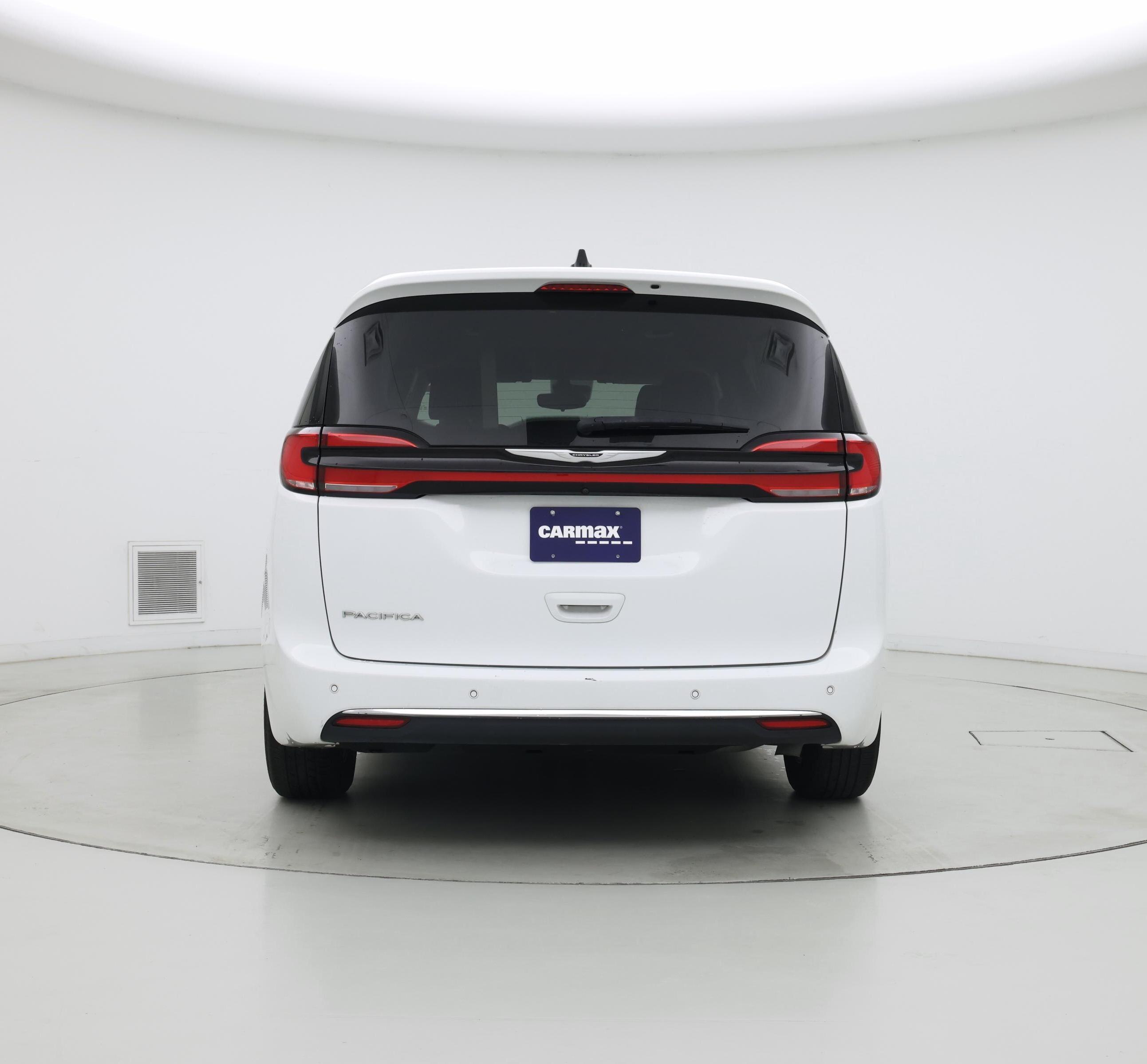 Thumbnail: 2024 Chrysler Pacifica - 6