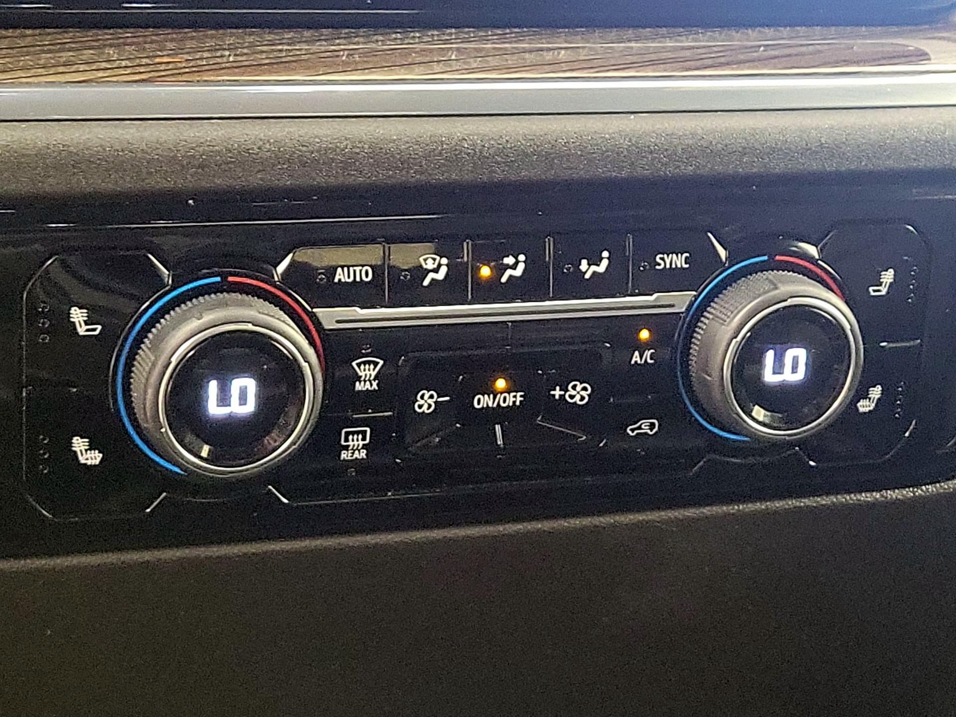 Thumbnail: 2024 Chevrolet Silverado 1500 - 16