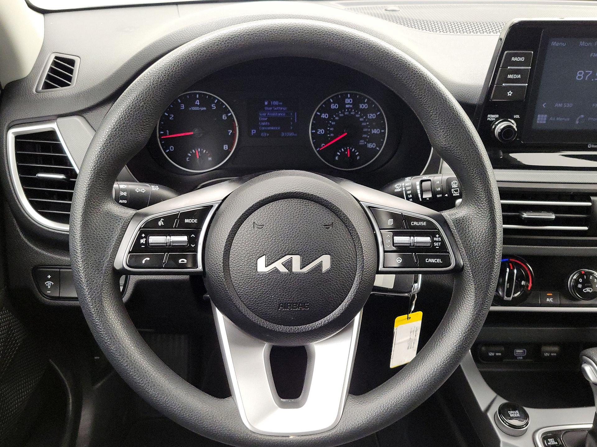 Thumbnail: 2023 Kia Seltos - 10