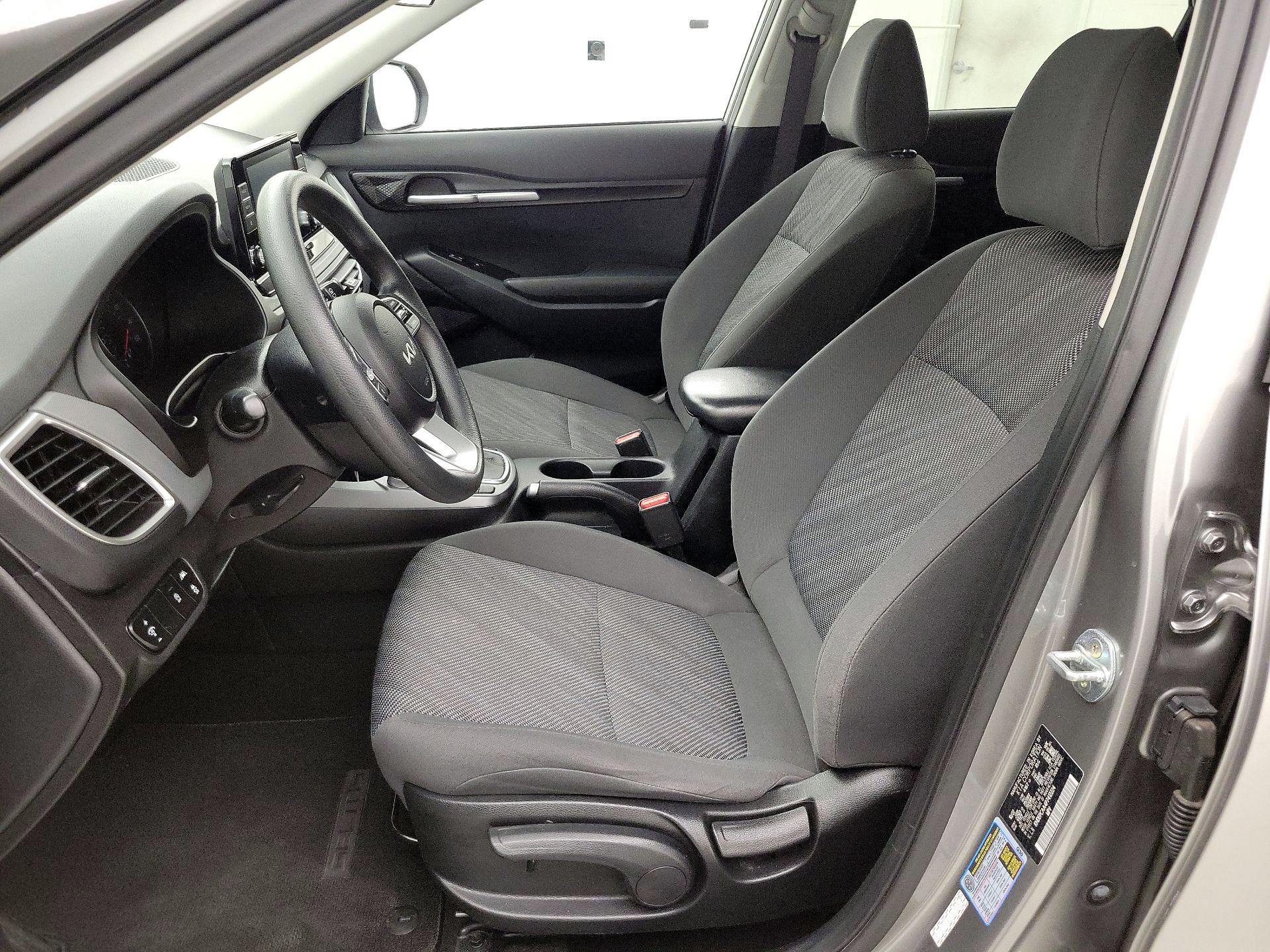 Thumbnail: 2023 Kia Seltos - 11