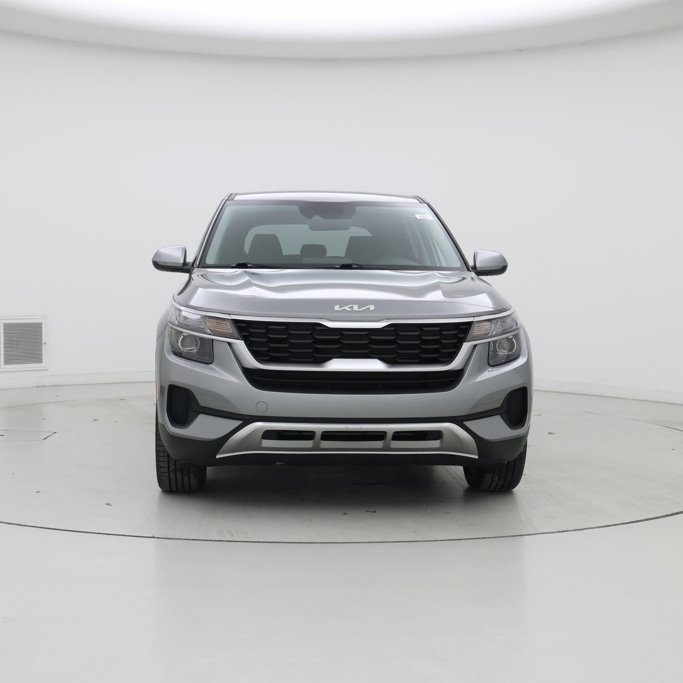 Thumbnail: 2023 Kia Seltos - 5