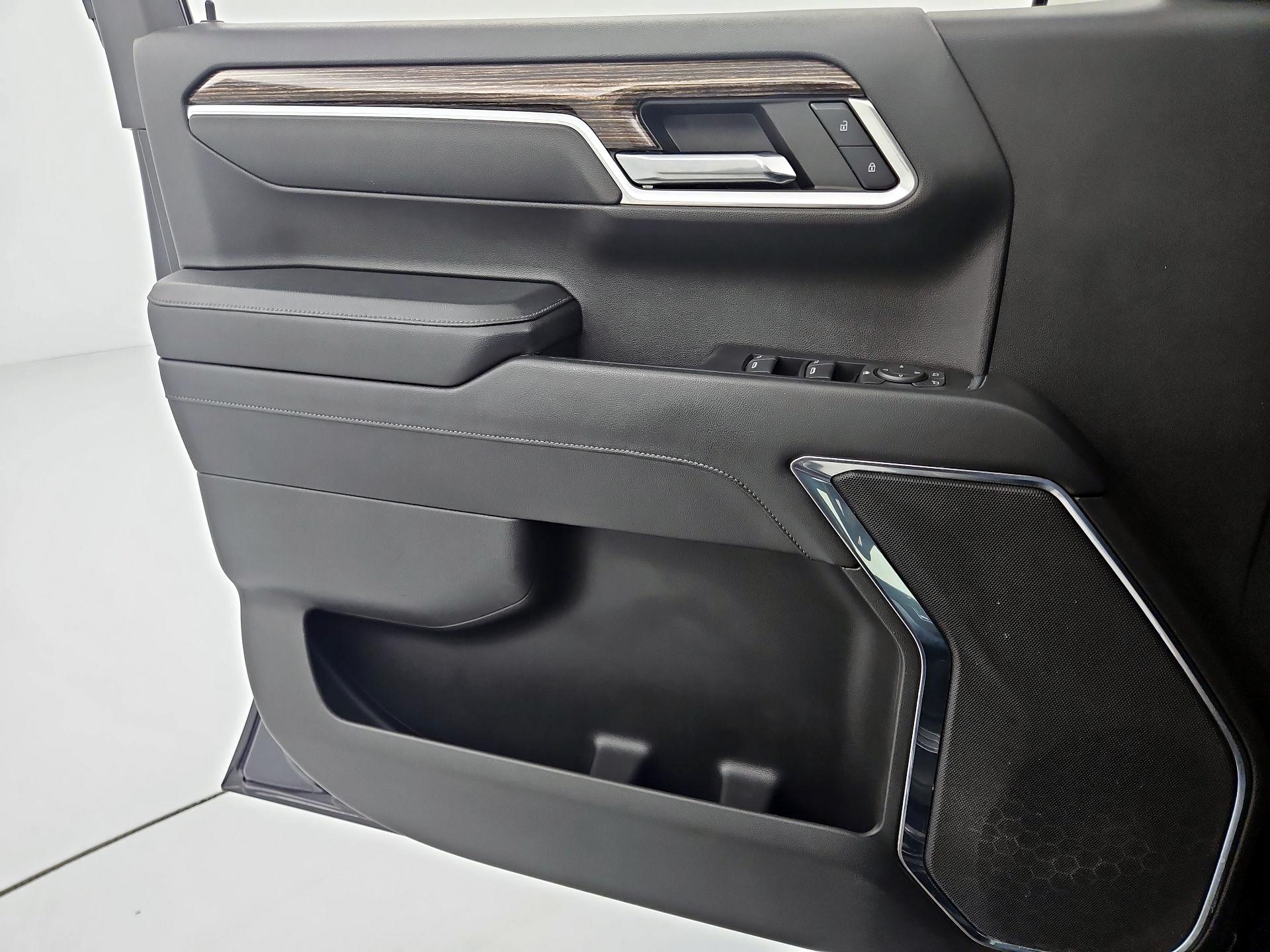 Thumbnail: 2023 GMC Sierra 1500 - 12